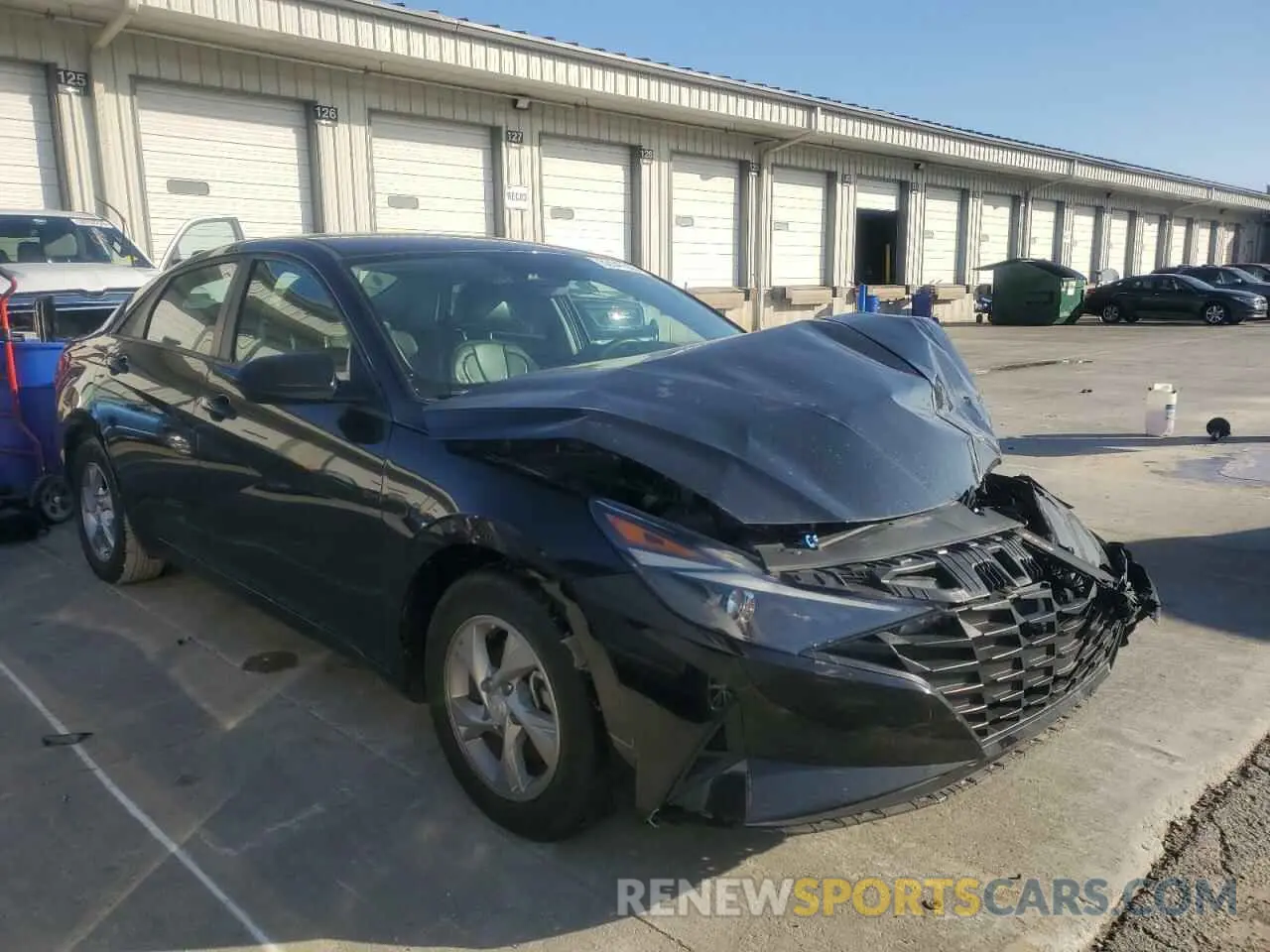 4 Photograph of a damaged car 5NPLL4AG2NH061948 HYUNDAI ELANTRA 2022