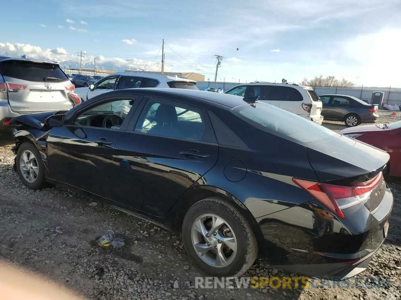 2 Photograph of a damaged car 5NPLL4AG3NH058055 HYUNDAI ELANTRA 2022