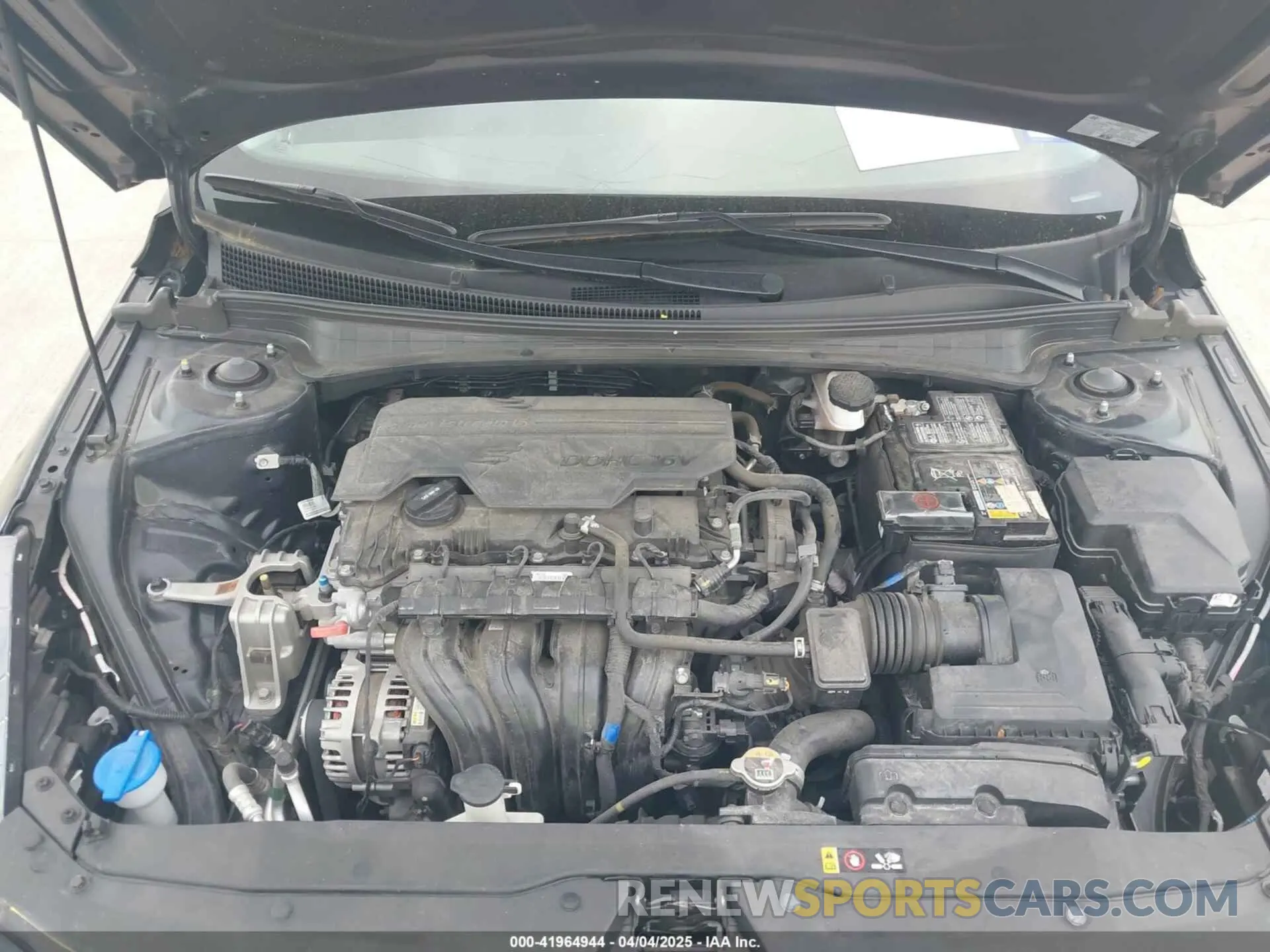 10 Photograph of a damaged car 5NPLL4AG4NH053284 HYUNDAI ELANTRA 2022