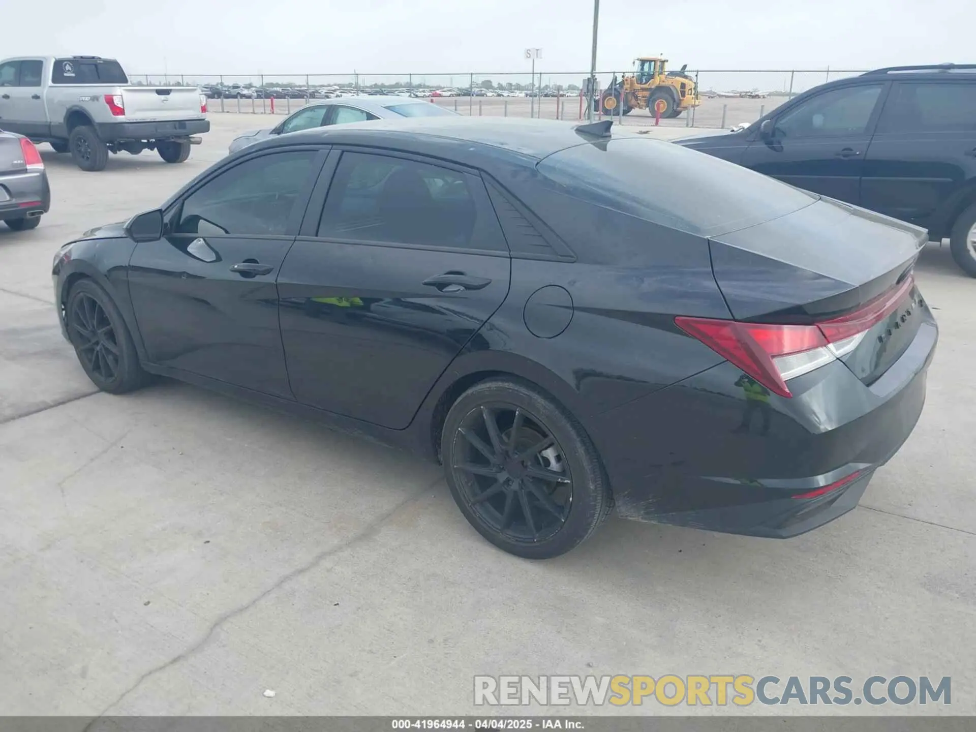 3 Photograph of a damaged car 5NPLL4AG4NH053284 HYUNDAI ELANTRA 2022