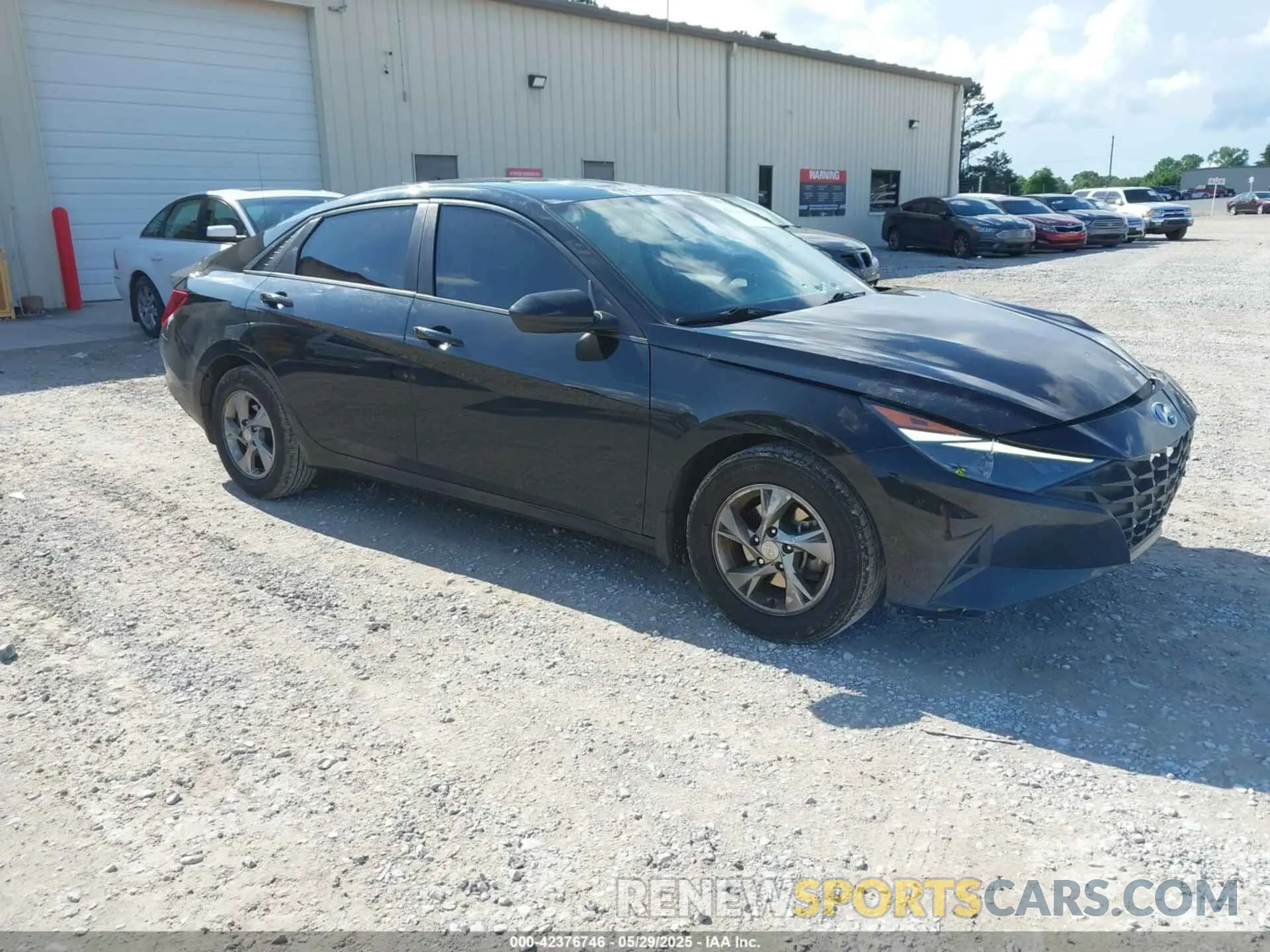 1 Photograph of a damaged car 5NPLL4AG4NH056895 HYUNDAI ELANTRA 2022