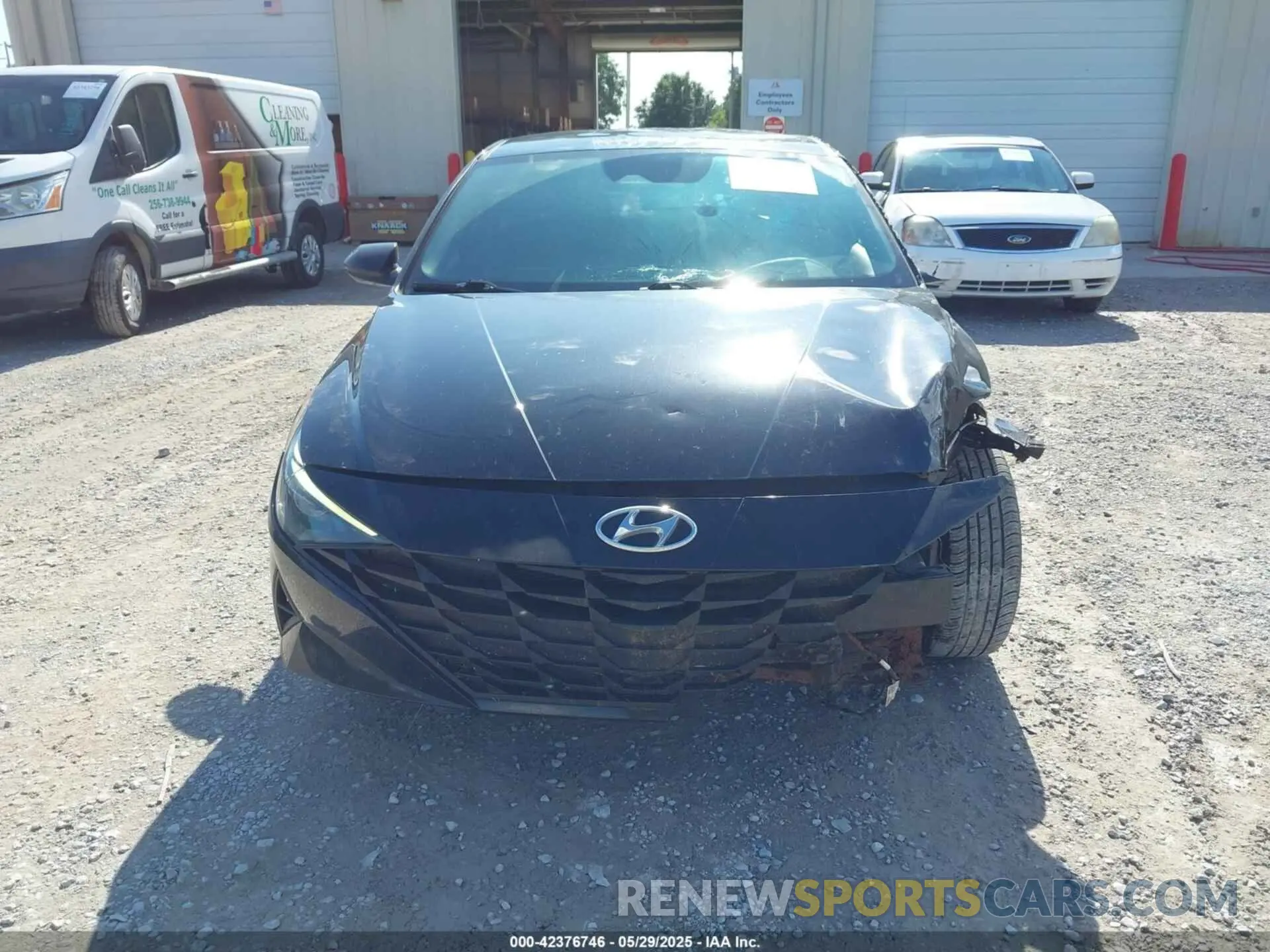 12 Photograph of a damaged car 5NPLL4AG4NH056895 HYUNDAI ELANTRA 2022