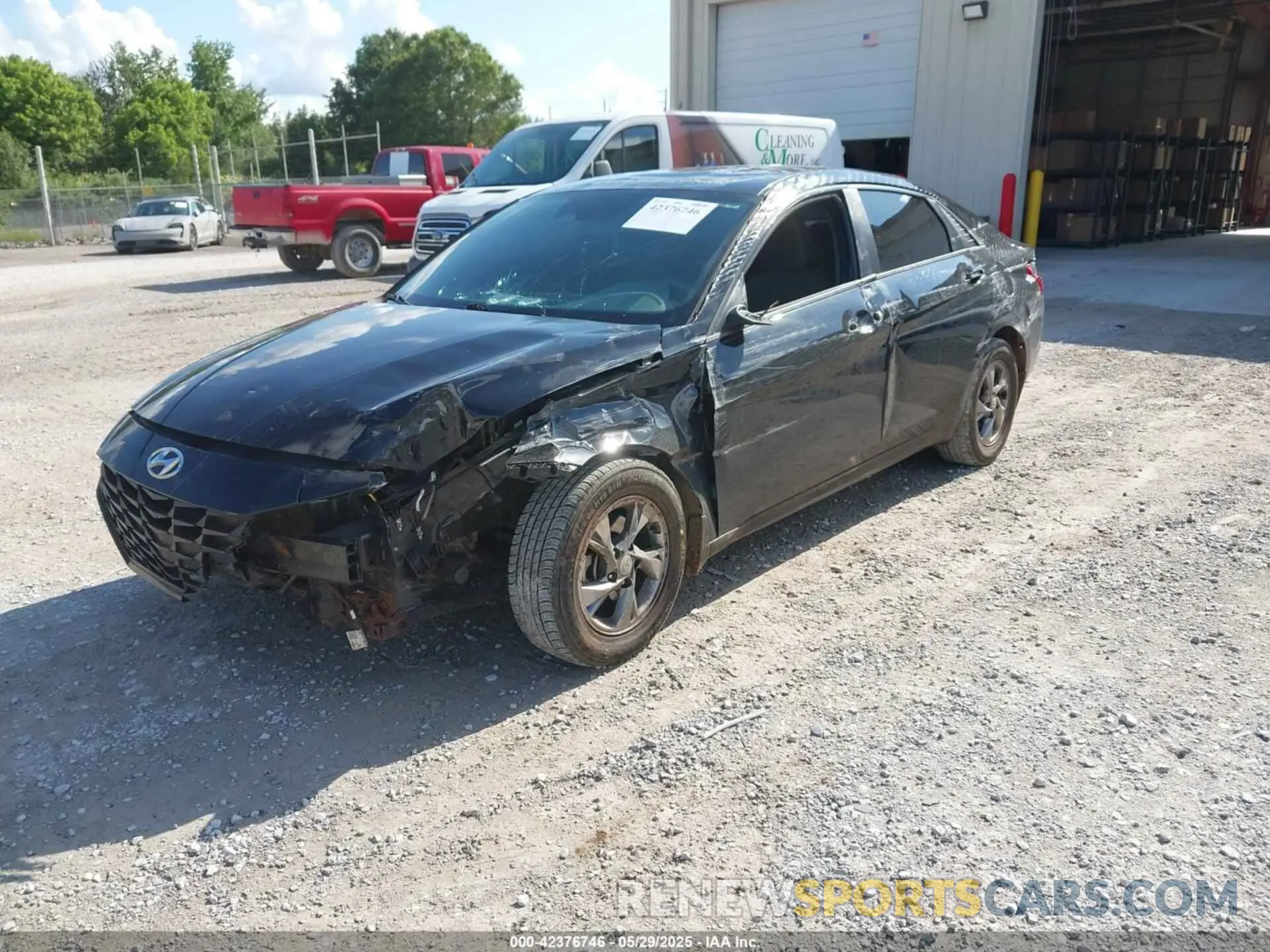 2 Photograph of a damaged car 5NPLL4AG4NH056895 HYUNDAI ELANTRA 2022