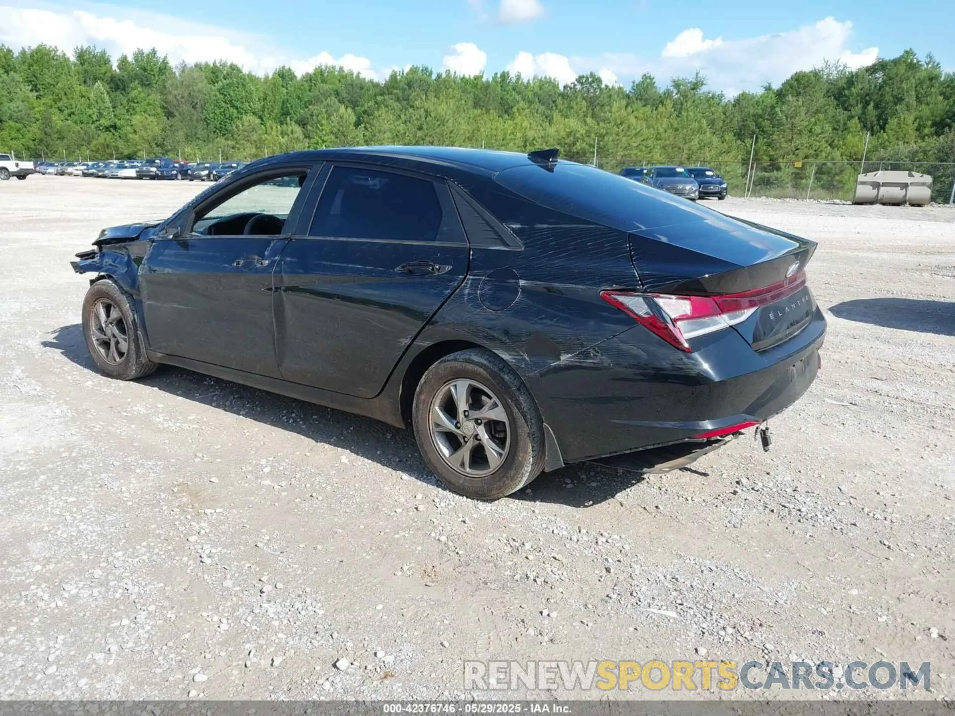 3 Photograph of a damaged car 5NPLL4AG4NH056895 HYUNDAI ELANTRA 2022