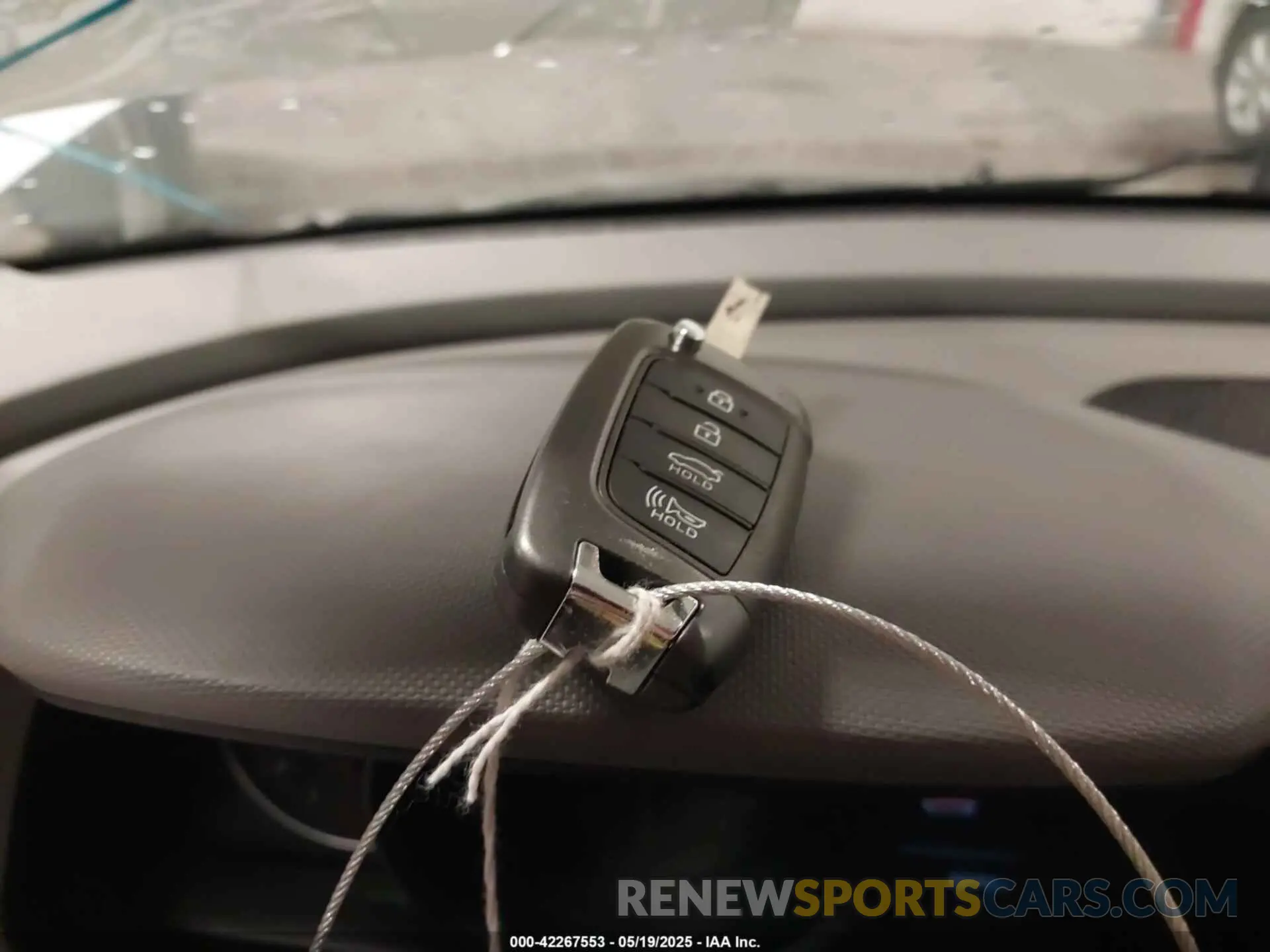 11 Photograph of a damaged car 5NPLL4AG6NH059068 HYUNDAI ELANTRA 2022