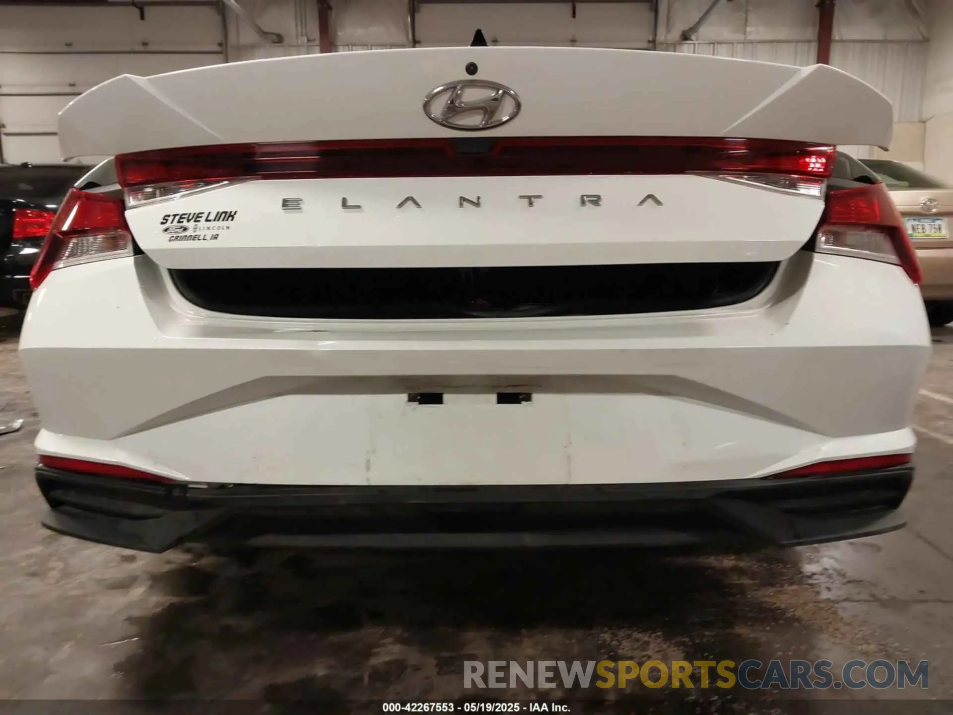 6 Photograph of a damaged car 5NPLL4AG6NH059068 HYUNDAI ELANTRA 2022