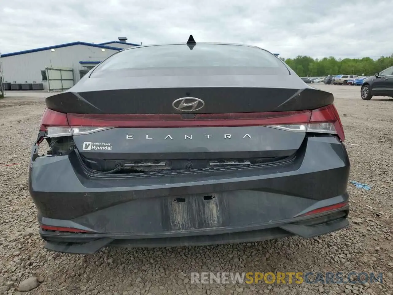 6 Photograph of a damaged car 5NPLL4AG8NH077393 HYUNDAI ELANTRA 2022