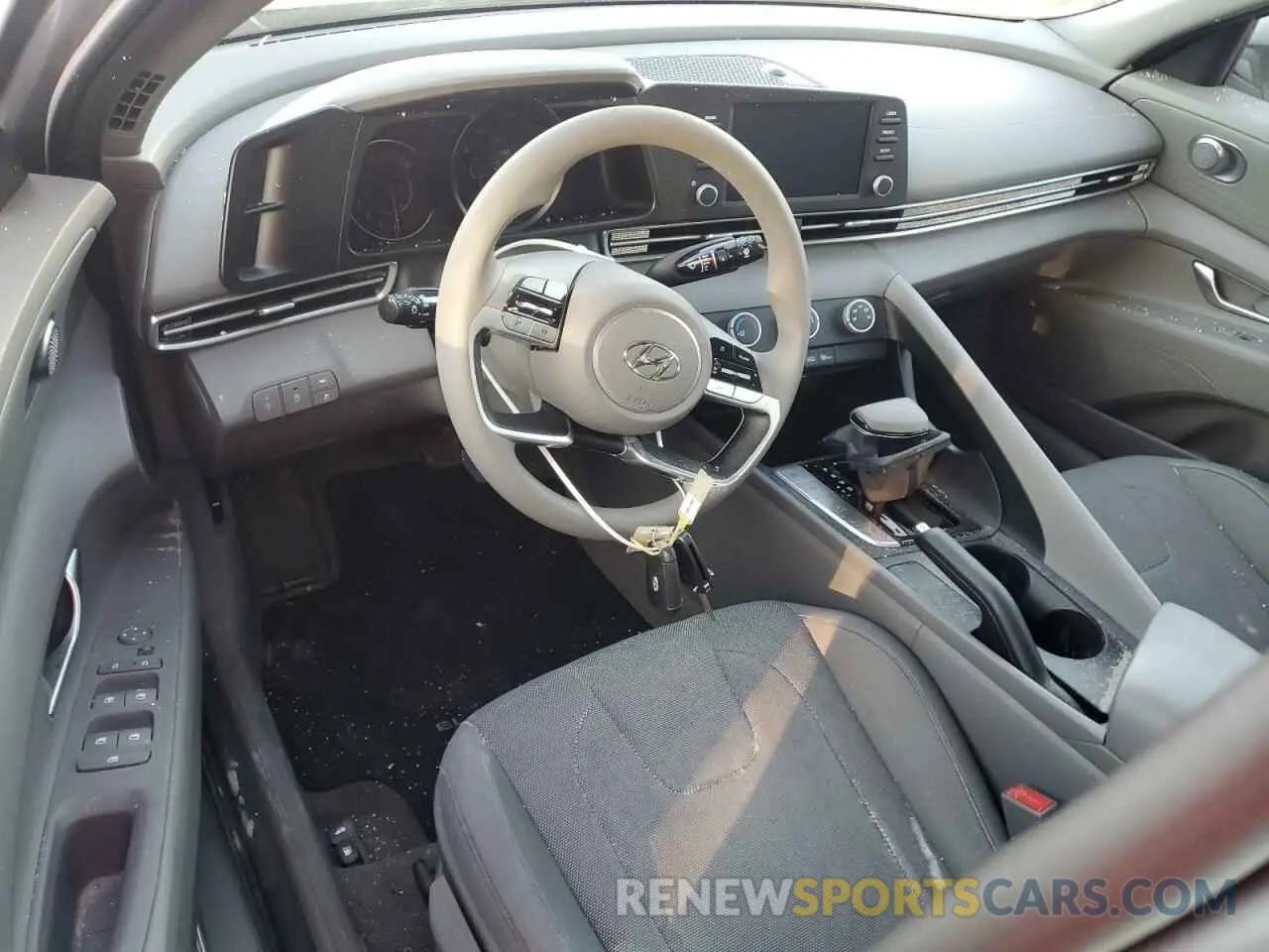 8 Photograph of a damaged car 5NPLL4AG8NH084165 HYUNDAI ELANTRA 2022