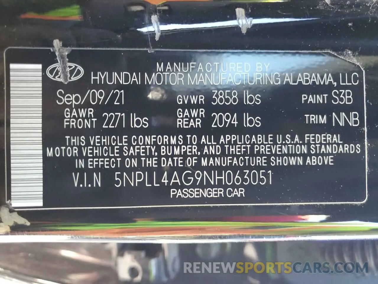13 Photograph of a damaged car 5NPLL4AG9NH063051 HYUNDAI ELANTRA 2022