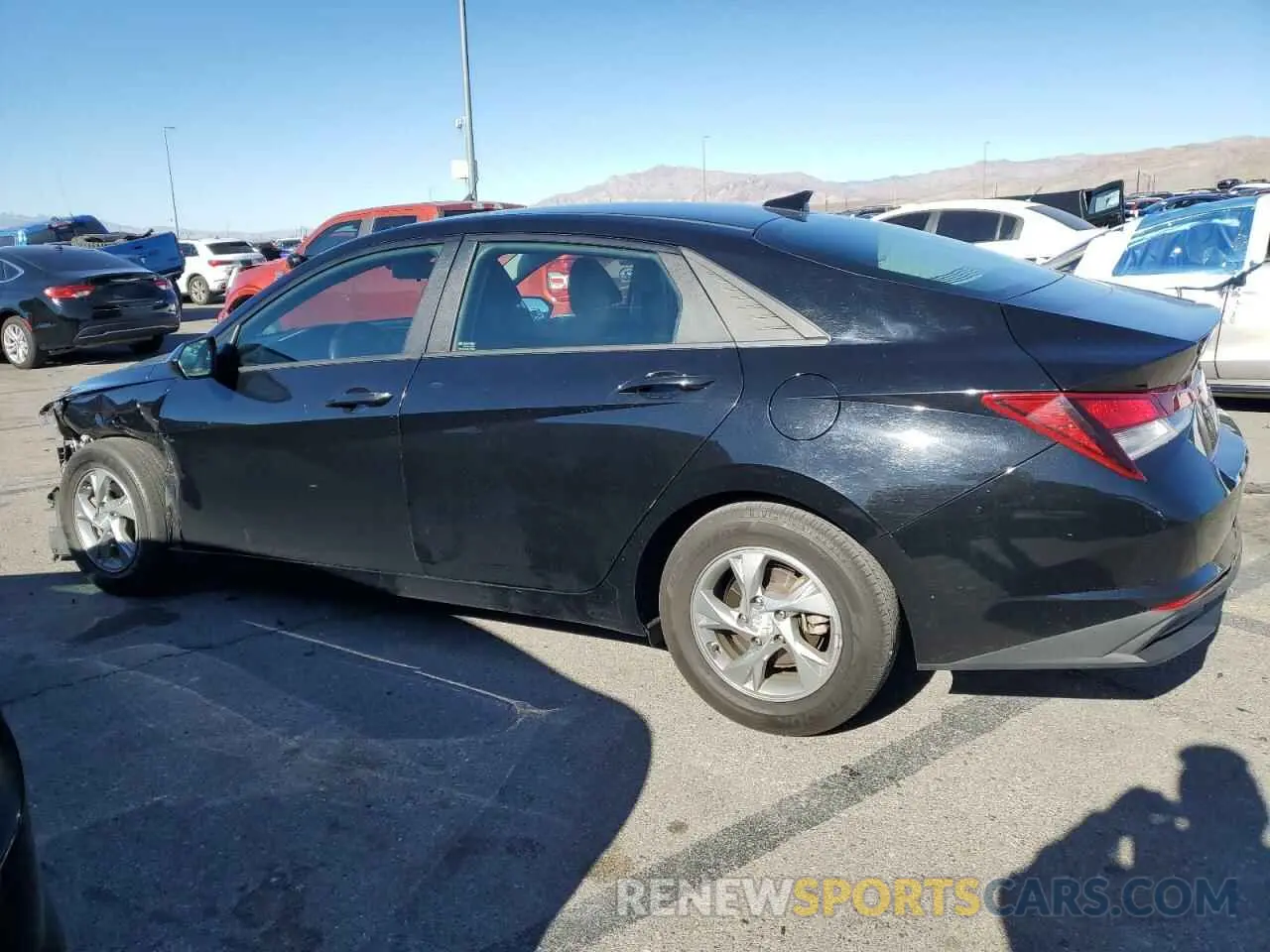 2 Photograph of a damaged car 5NPLL4AG9NH063051 HYUNDAI ELANTRA 2022