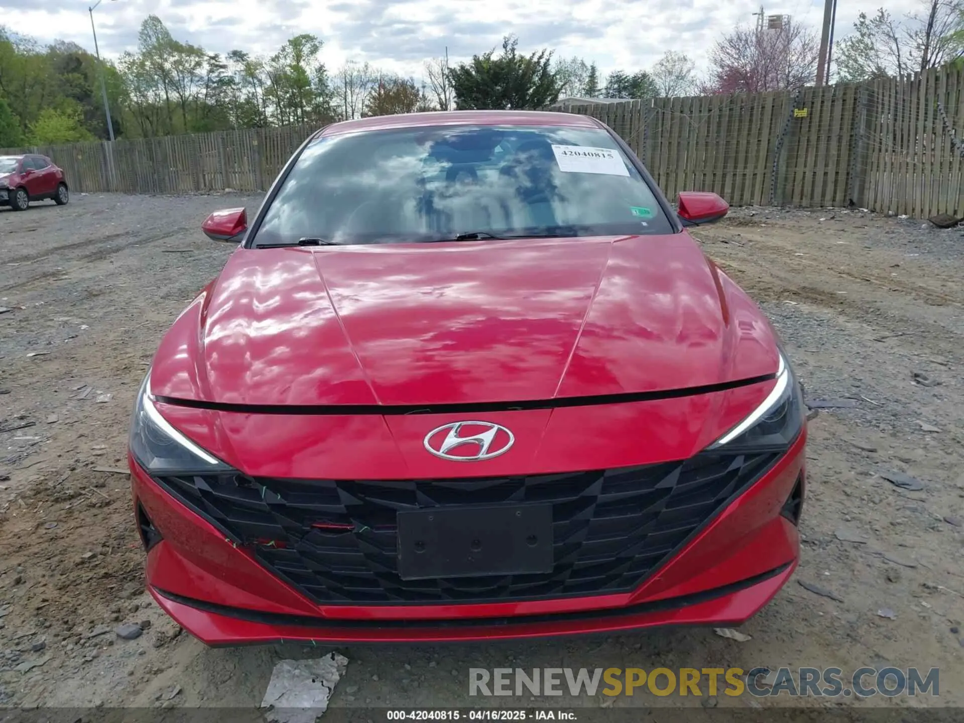 12 Photograph of a damaged car 5NPLL4AGXNH072597 HYUNDAI ELANTRA 2022