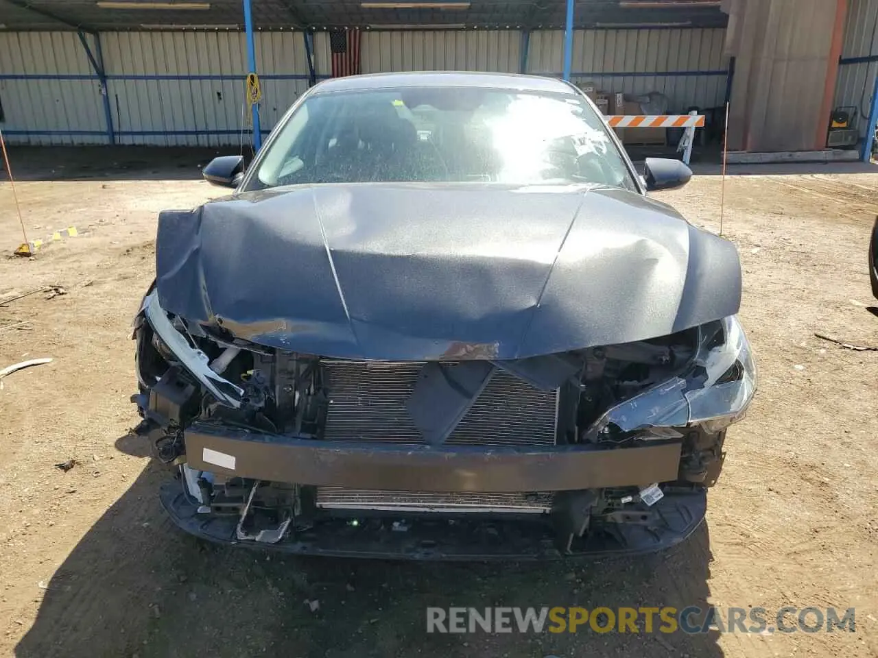 5 Photograph of a damaged car 5NPLM4AG0NH055143 HYUNDAI ELANTRA 2022
