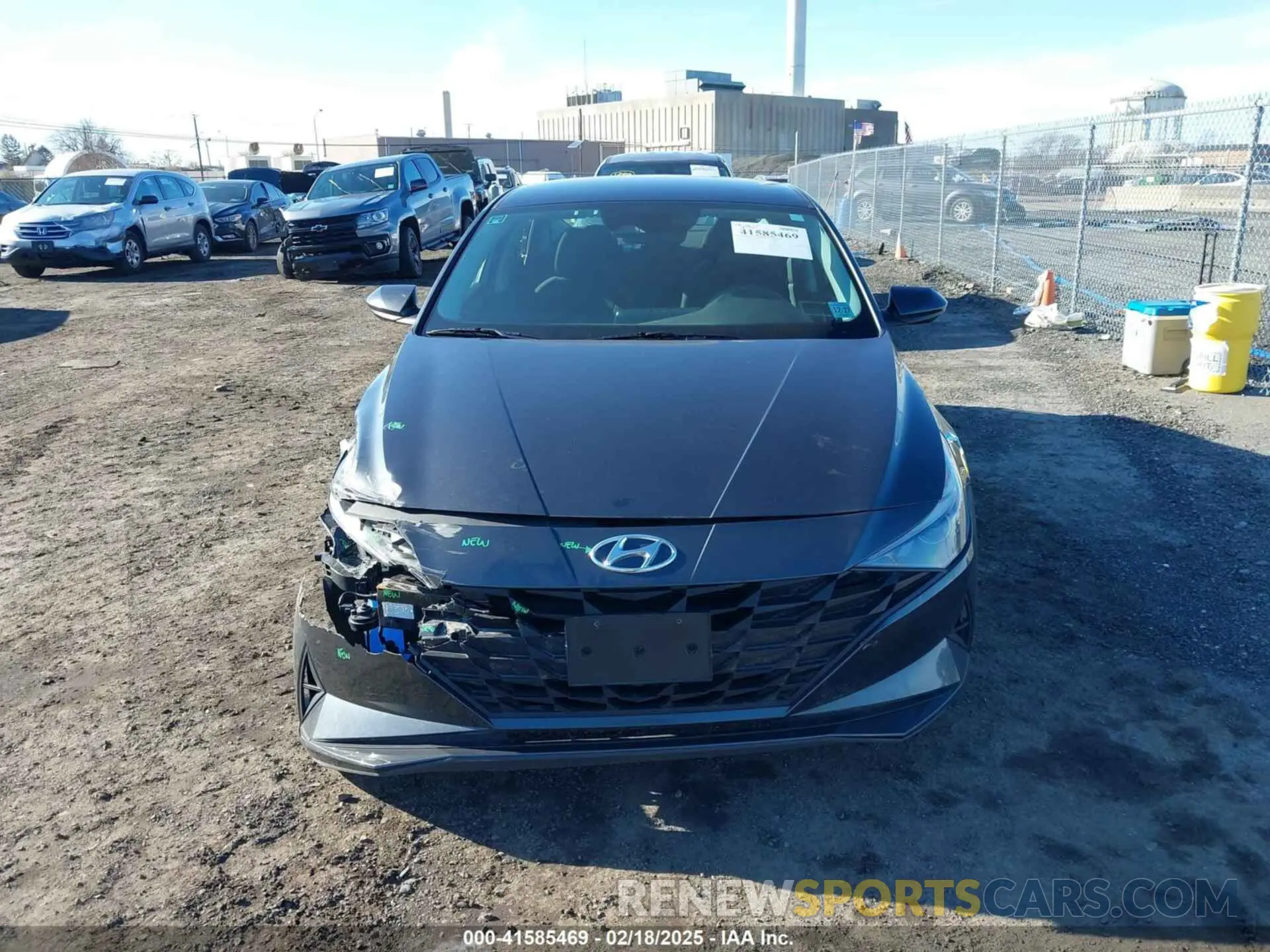 12 Photograph of a damaged car 5NPLM4AG0NH069432 HYUNDAI ELANTRA 2022
