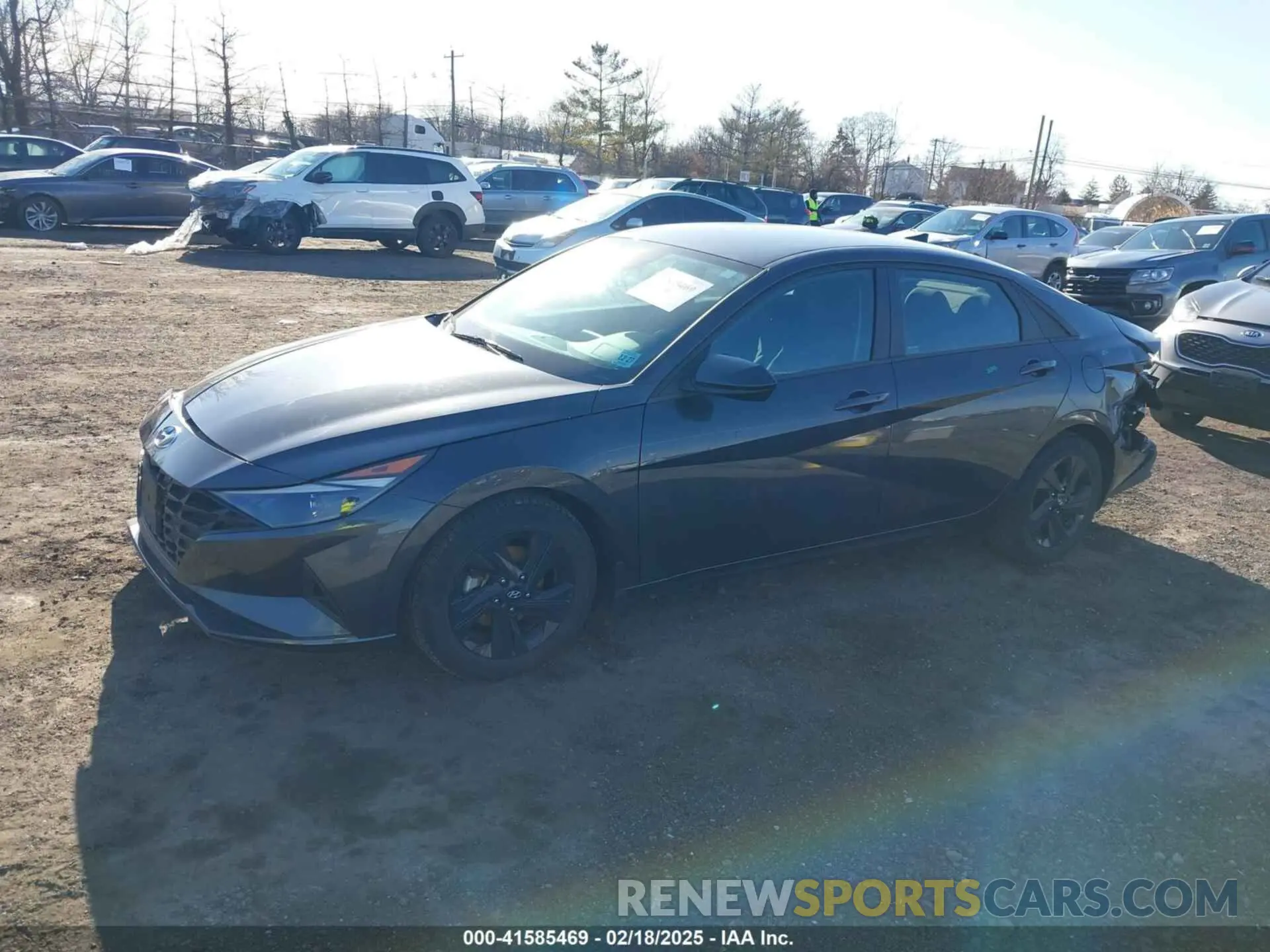 14 Photograph of a damaged car 5NPLM4AG0NH069432 HYUNDAI ELANTRA 2022