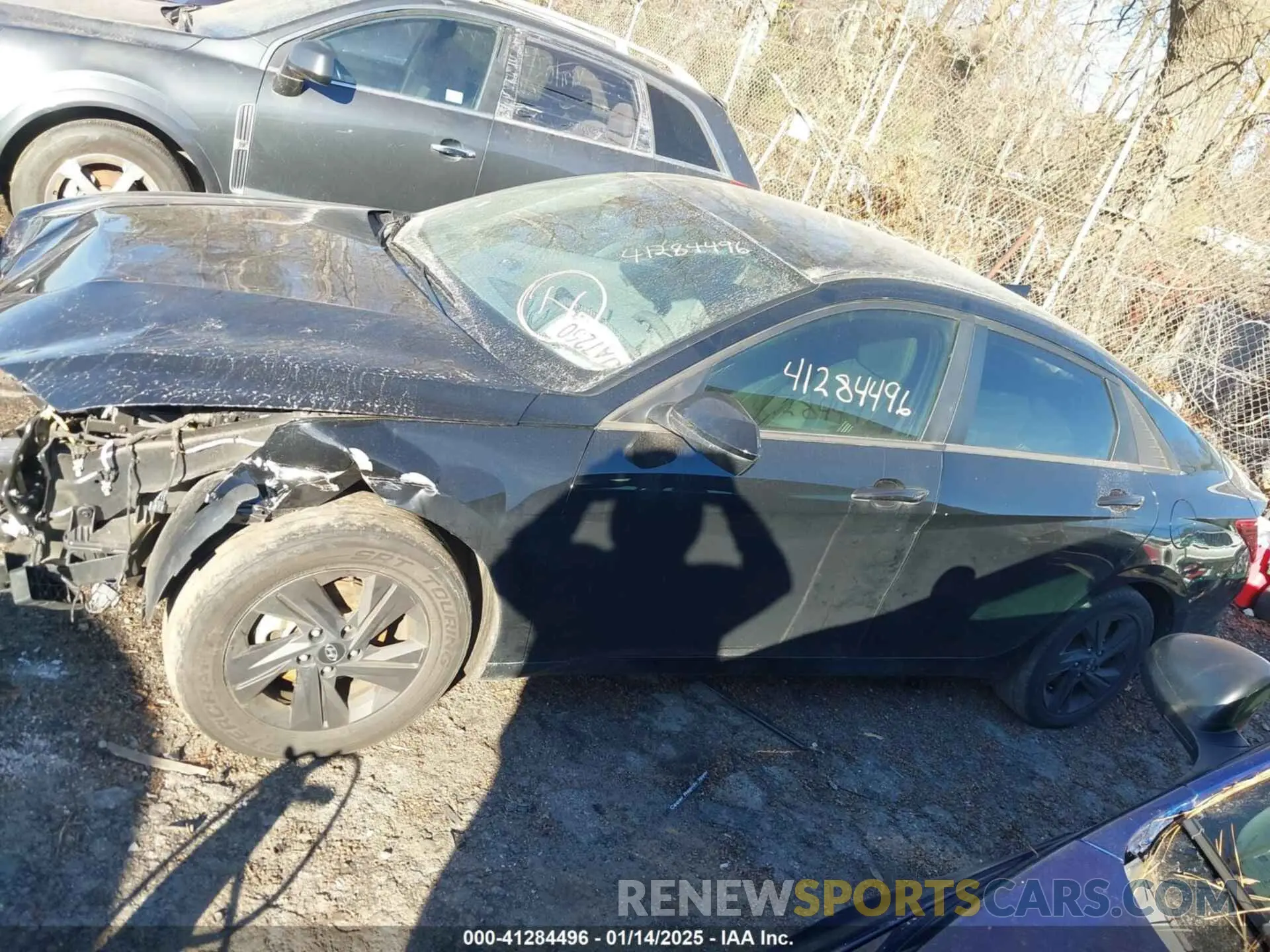 13 Photograph of a damaged car 5NPLM4AG0NH085419 HYUNDAI ELANTRA 2022