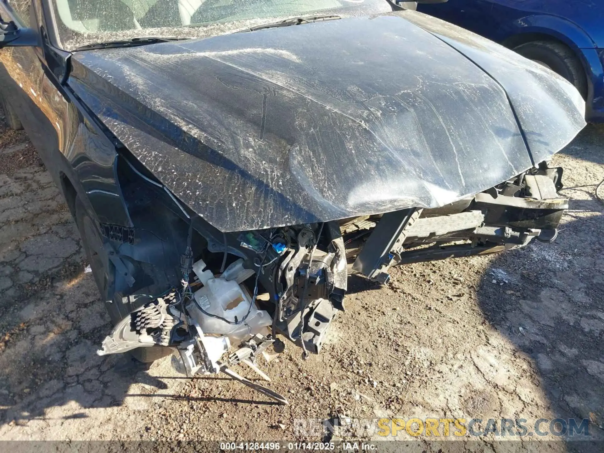 17 Photograph of a damaged car 5NPLM4AG0NH085419 HYUNDAI ELANTRA 2022