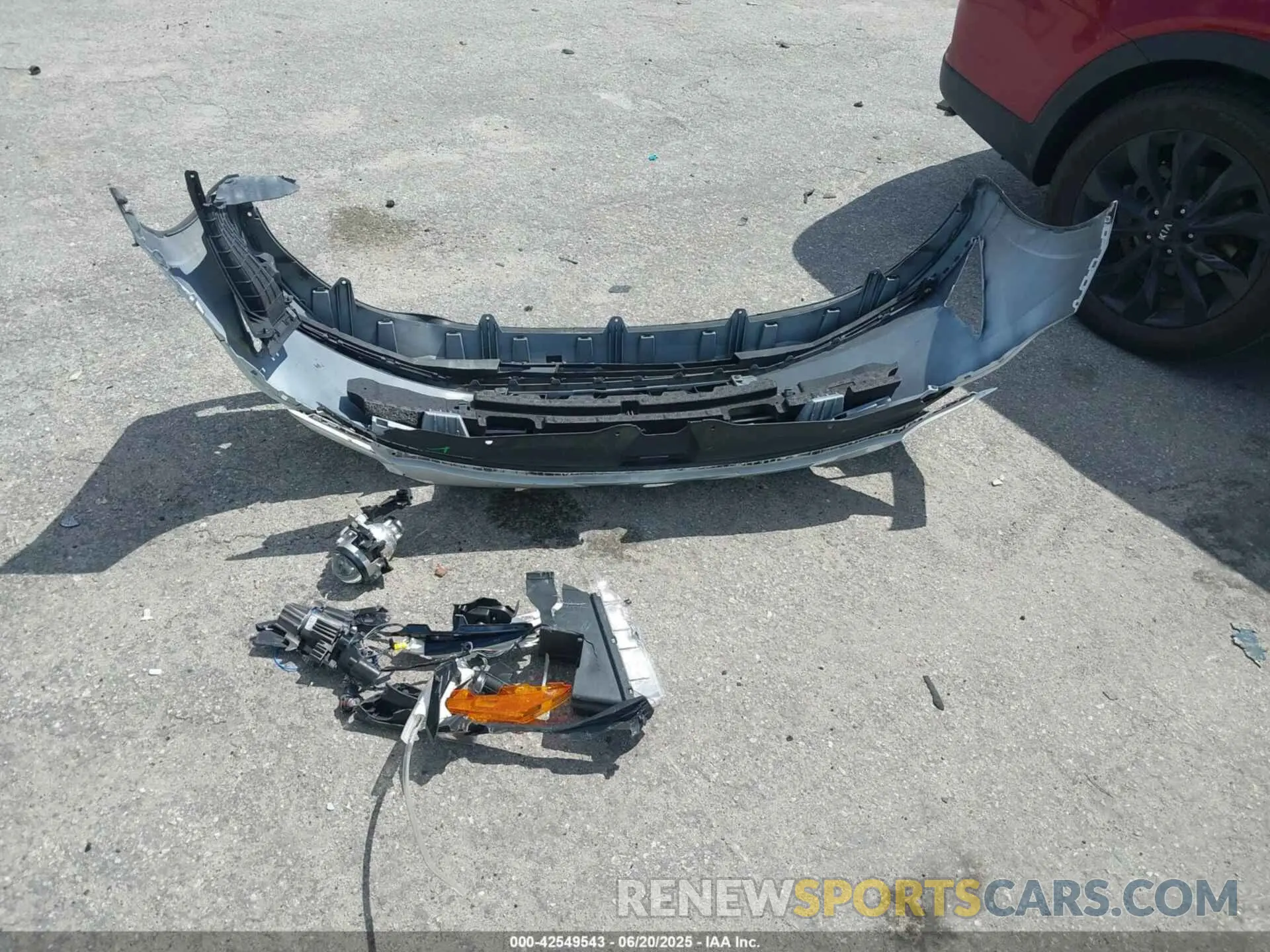 12 Photograph of a damaged car 5NPLM4AG1NH071643 HYUNDAI ELANTRA 2022