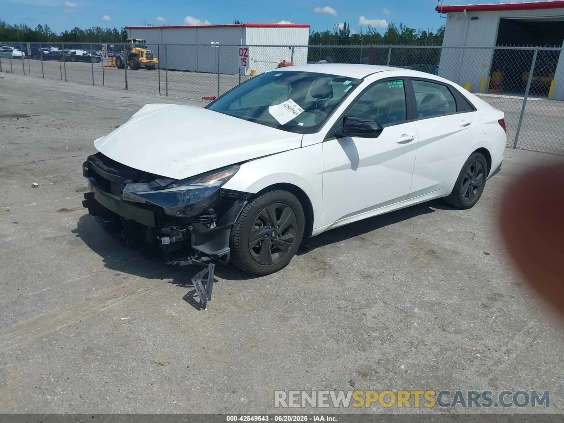 2 Photograph of a damaged car 5NPLM4AG1NH071643 HYUNDAI ELANTRA 2022