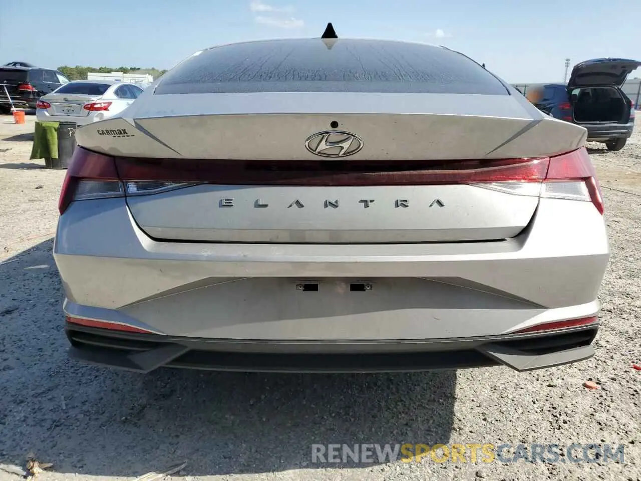 6 Photograph of a damaged car 5NPLM4AG1NH083467 HYUNDAI ELANTRA 2022