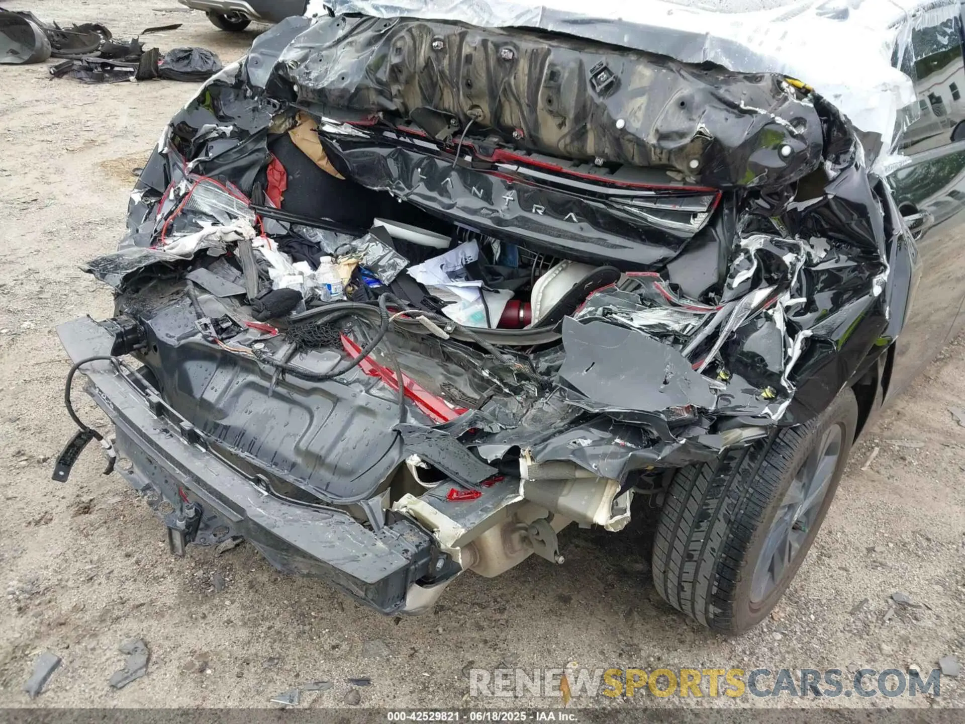 6 Photograph of a damaged car 5NPLM4AG2NH064961 HYUNDAI ELANTRA 2022