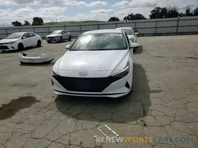 11 Photograph of a damaged car 5NPLM4AG2NH080478 HYUNDAI ELANTRA 2022