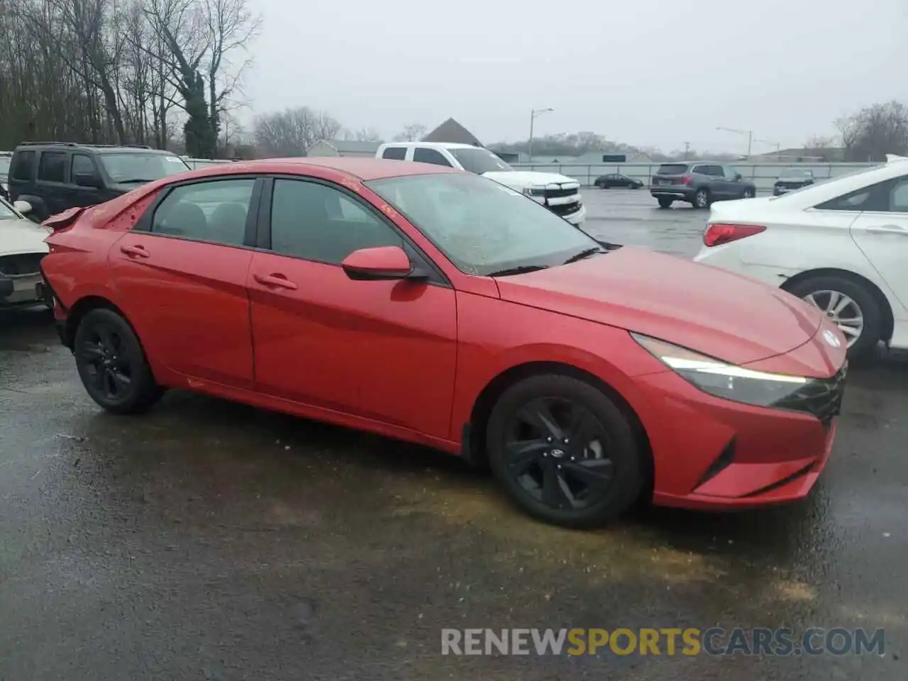 4 Photograph of a damaged car 5NPLM4AG2NH086118 HYUNDAI ELANTRA 2022