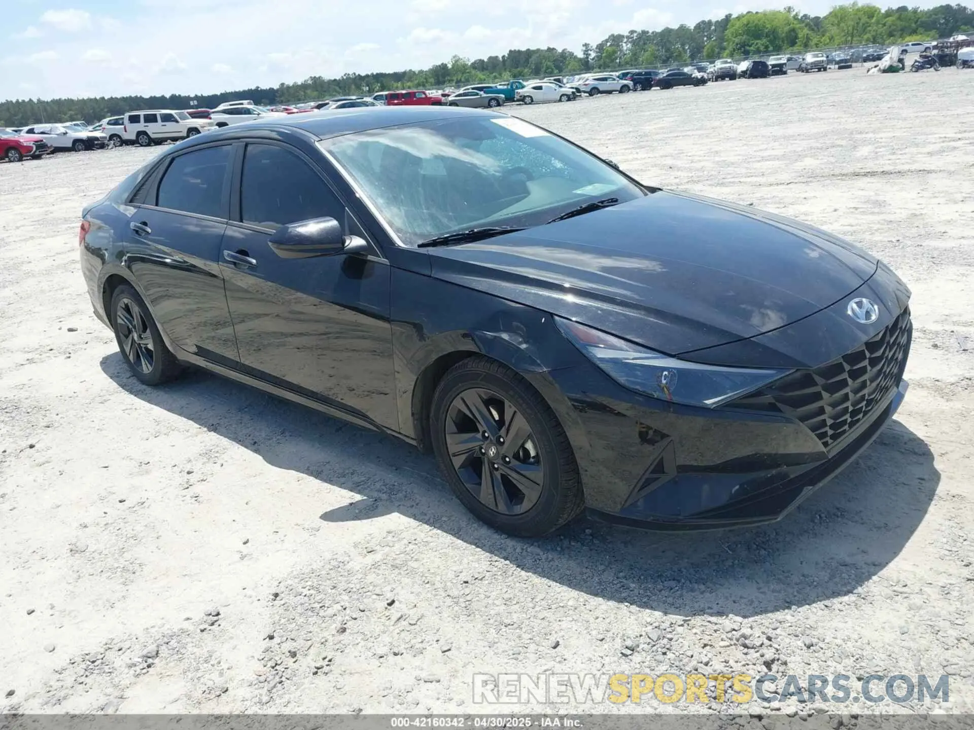 1 Photograph of a damaged car 5NPLM4AG3NH060773 HYUNDAI ELANTRA 2022