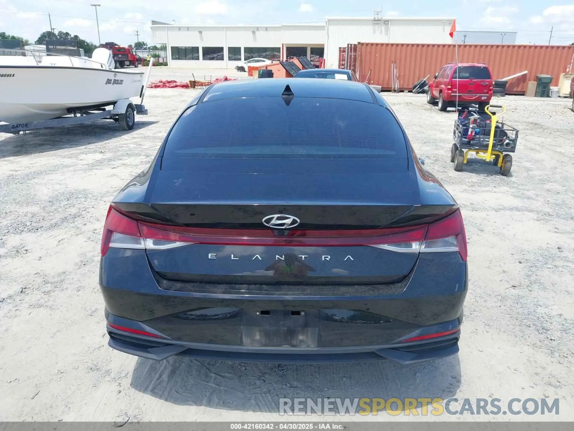 16 Photograph of a damaged car 5NPLM4AG3NH060773 HYUNDAI ELANTRA 2022