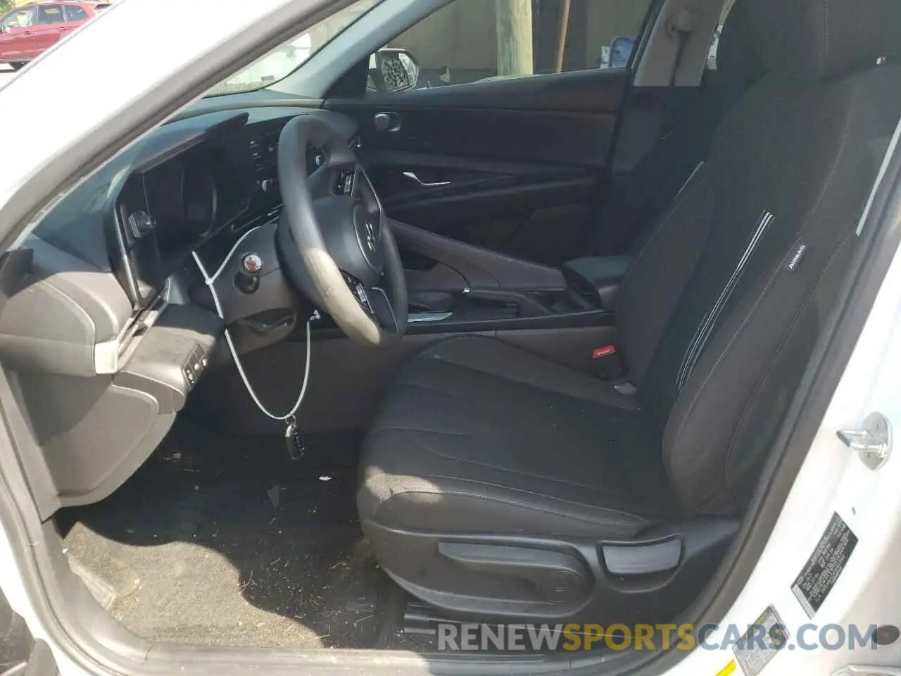 7 Photograph of a damaged car 5NPLM4AG4NH069868 HYUNDAI ELANTRA 2022
