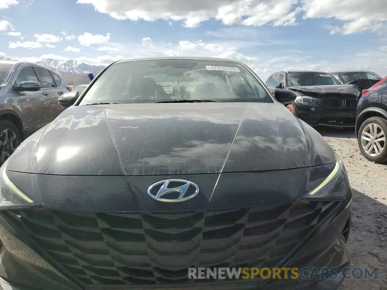 5 Photograph of a damaged car 5NPLM4AG5NH082810 HYUNDAI ELANTRA 2022