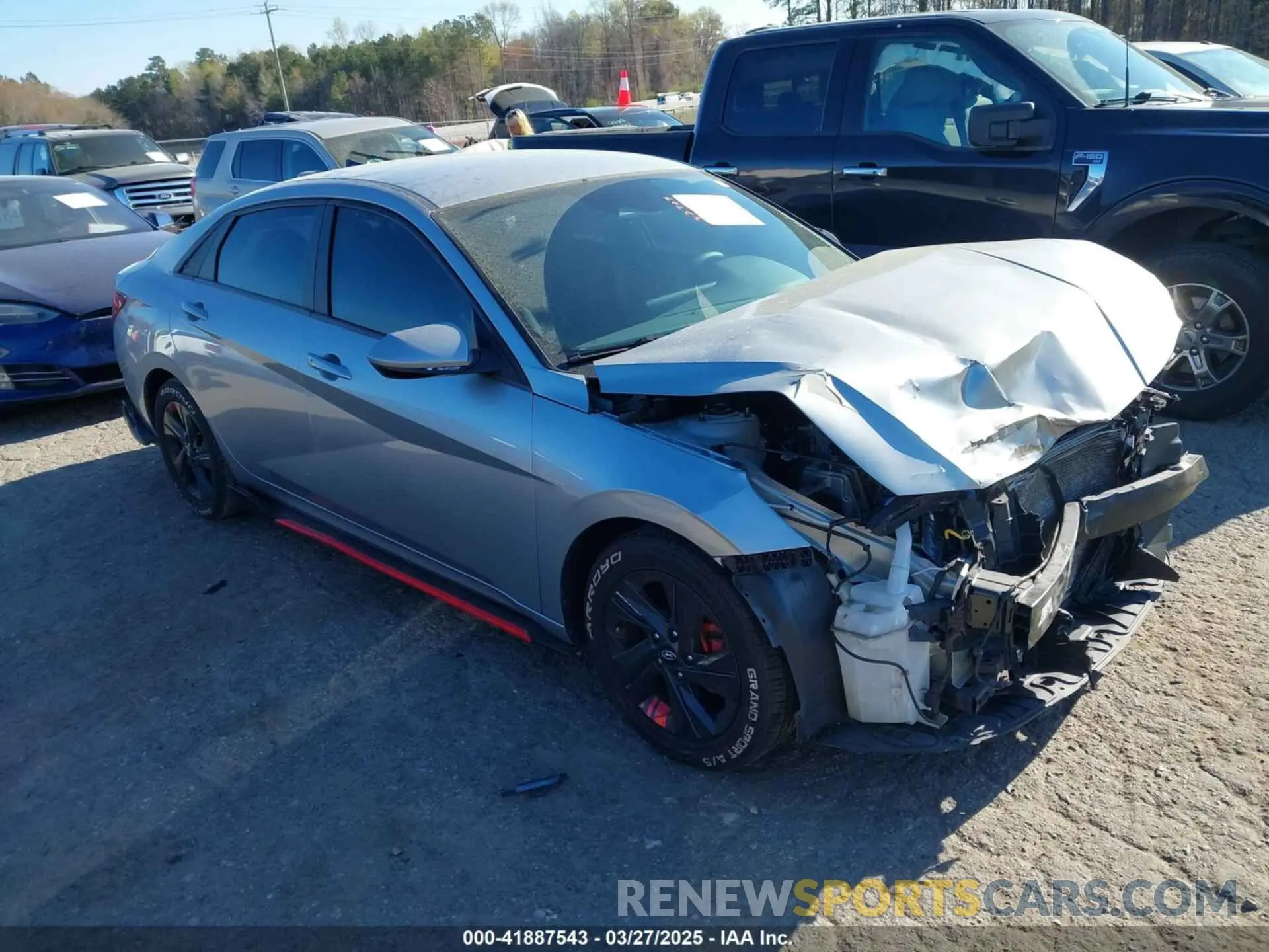1 Photograph of a damaged car 5NPLM4AG6NH064297 HYUNDAI ELANTRA 2022