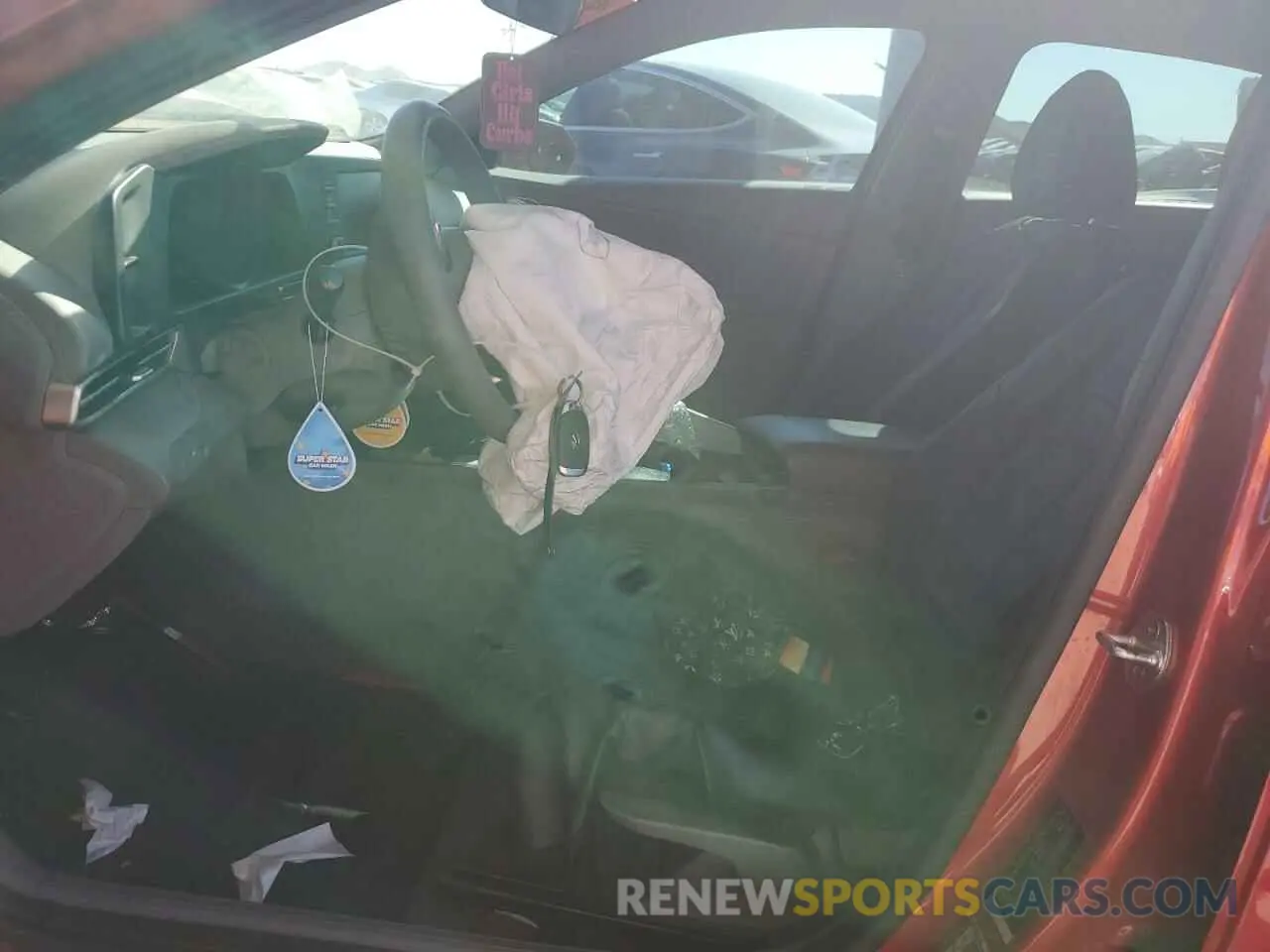 7 Photograph of a damaged car 5NPLM4AG6NH081102 HYUNDAI ELANTRA 2022
