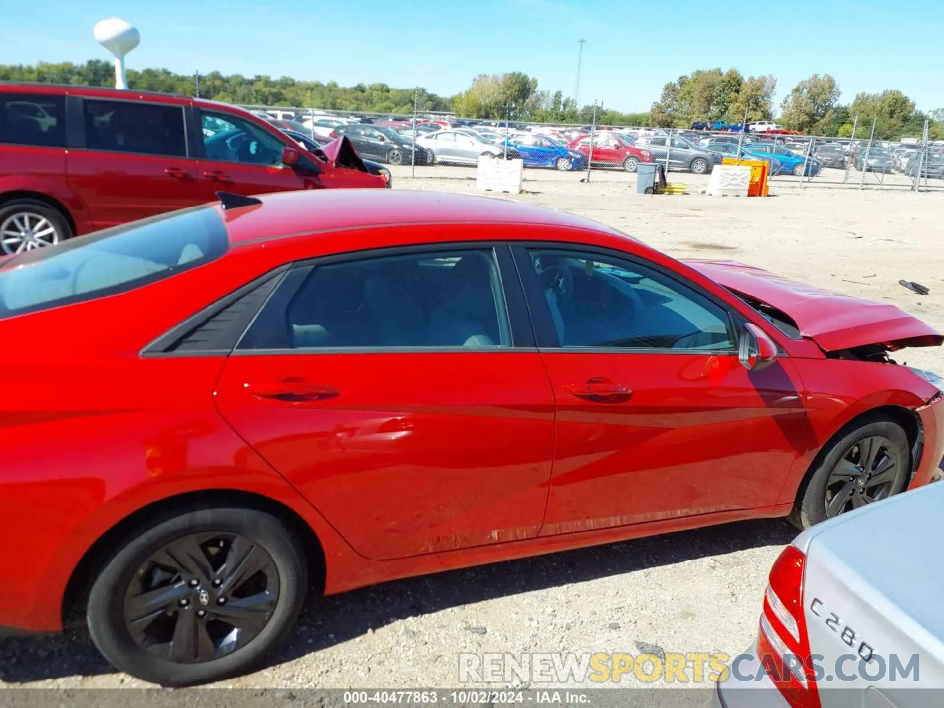 13 Photograph of a damaged car 5NPLM4AG7NH085403 HYUNDAI ELANTRA 2022