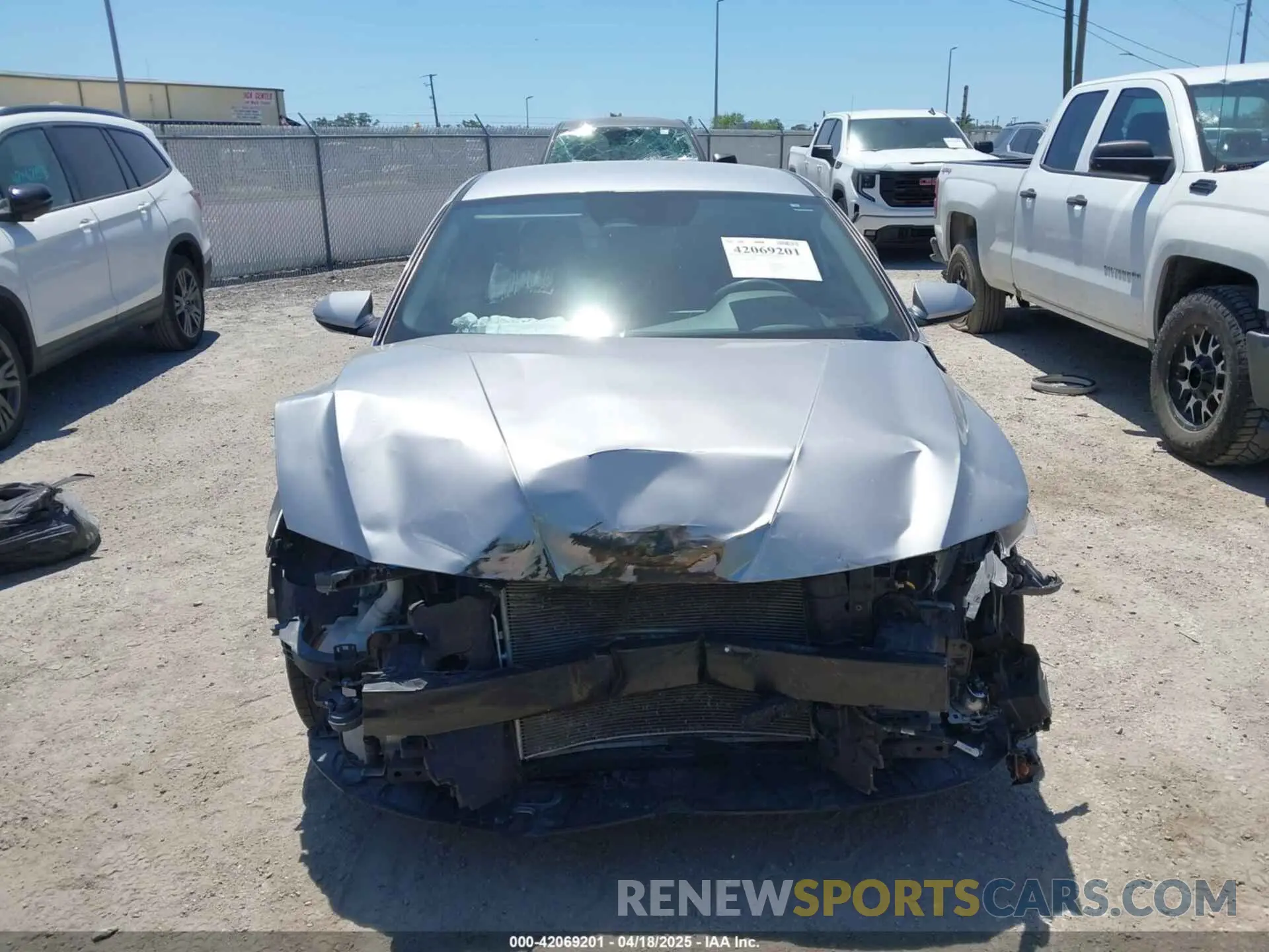 12 Photograph of a damaged car 5NPLM4AG8NH081957 HYUNDAI ELANTRA 2022