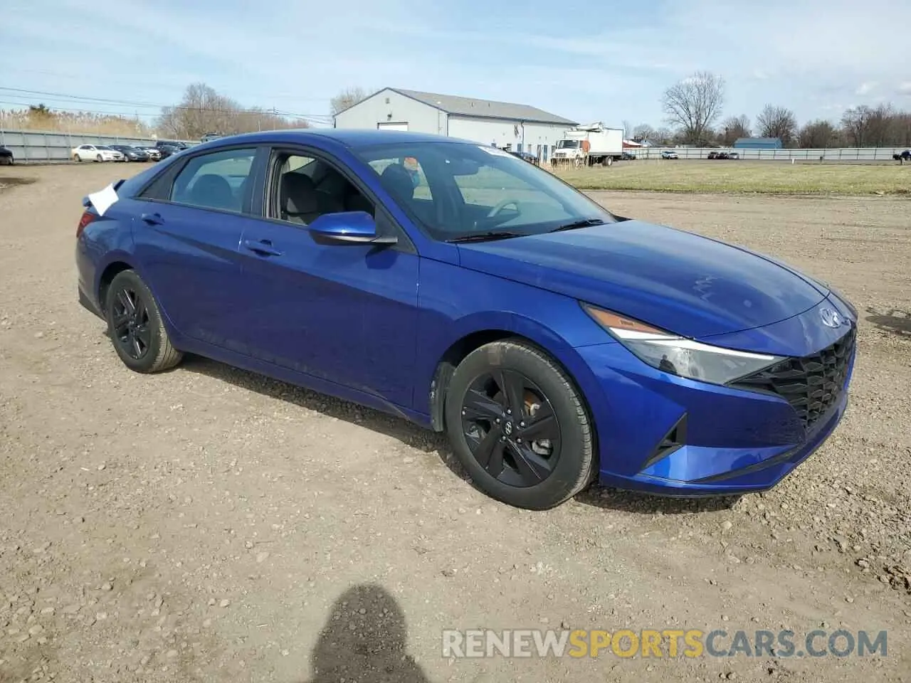 4 Photograph of a damaged car 5NPLM4AG9NH068764 HYUNDAI ELANTRA 2022