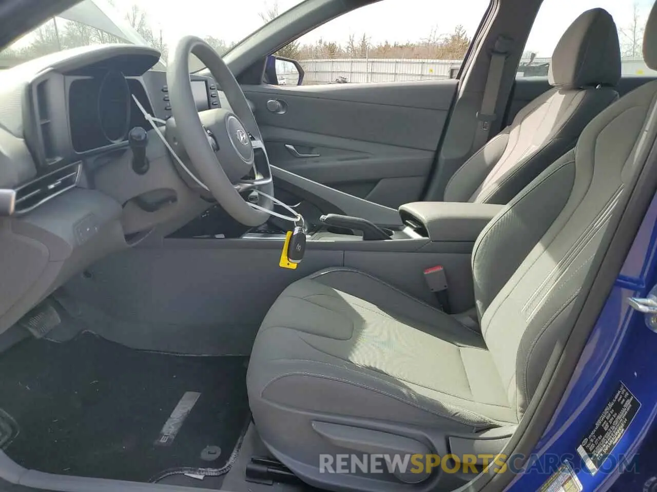 7 Photograph of a damaged car 5NPLM4AG9NH068764 HYUNDAI ELANTRA 2022