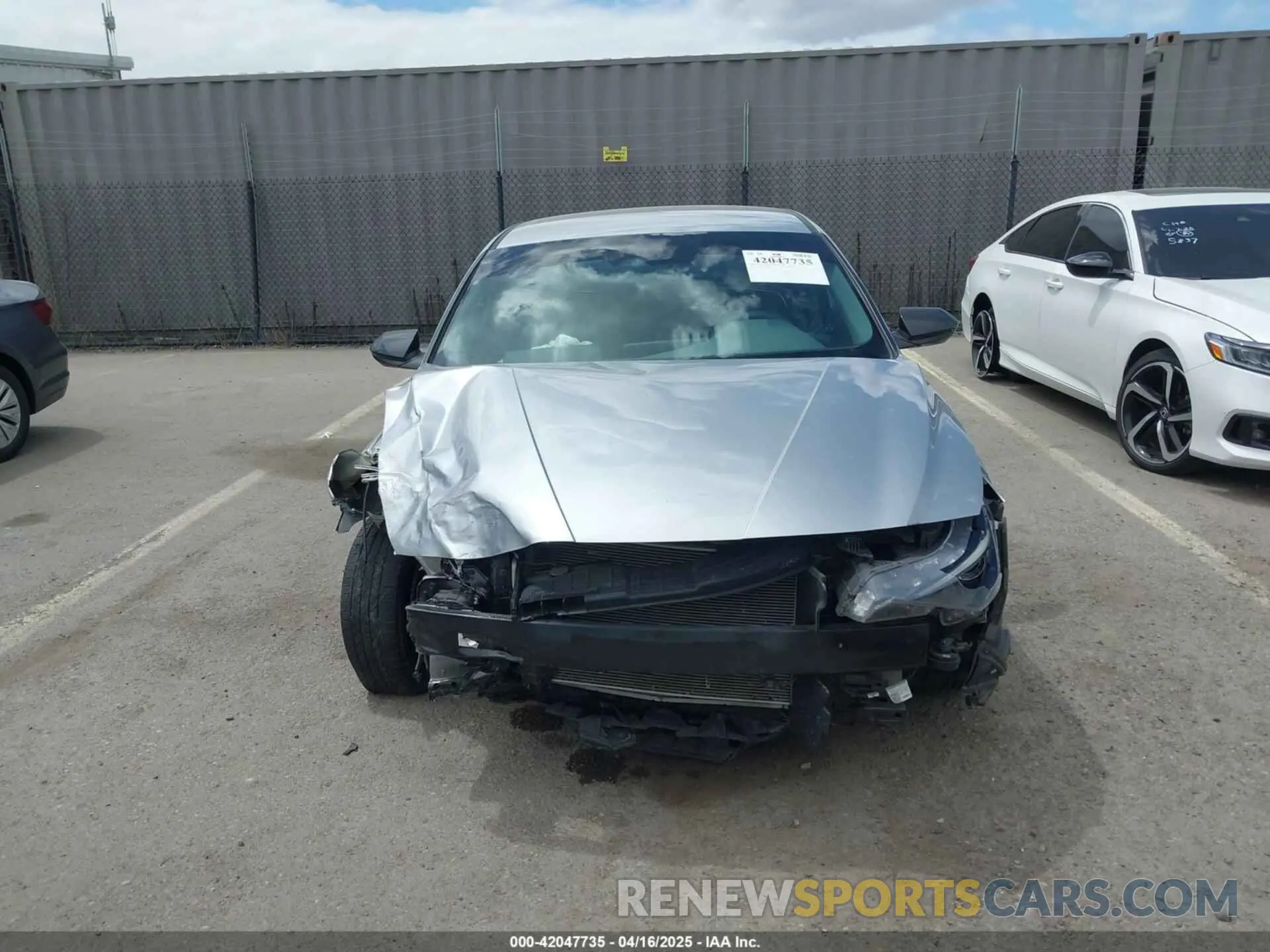 12 Photograph of a damaged car 5NPLM4AGXNH081118 HYUNDAI ELANTRA 2022