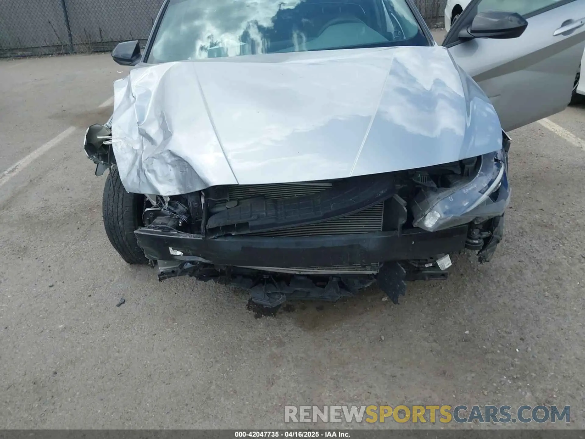 6 Photograph of a damaged car 5NPLM4AGXNH081118 HYUNDAI ELANTRA 2022