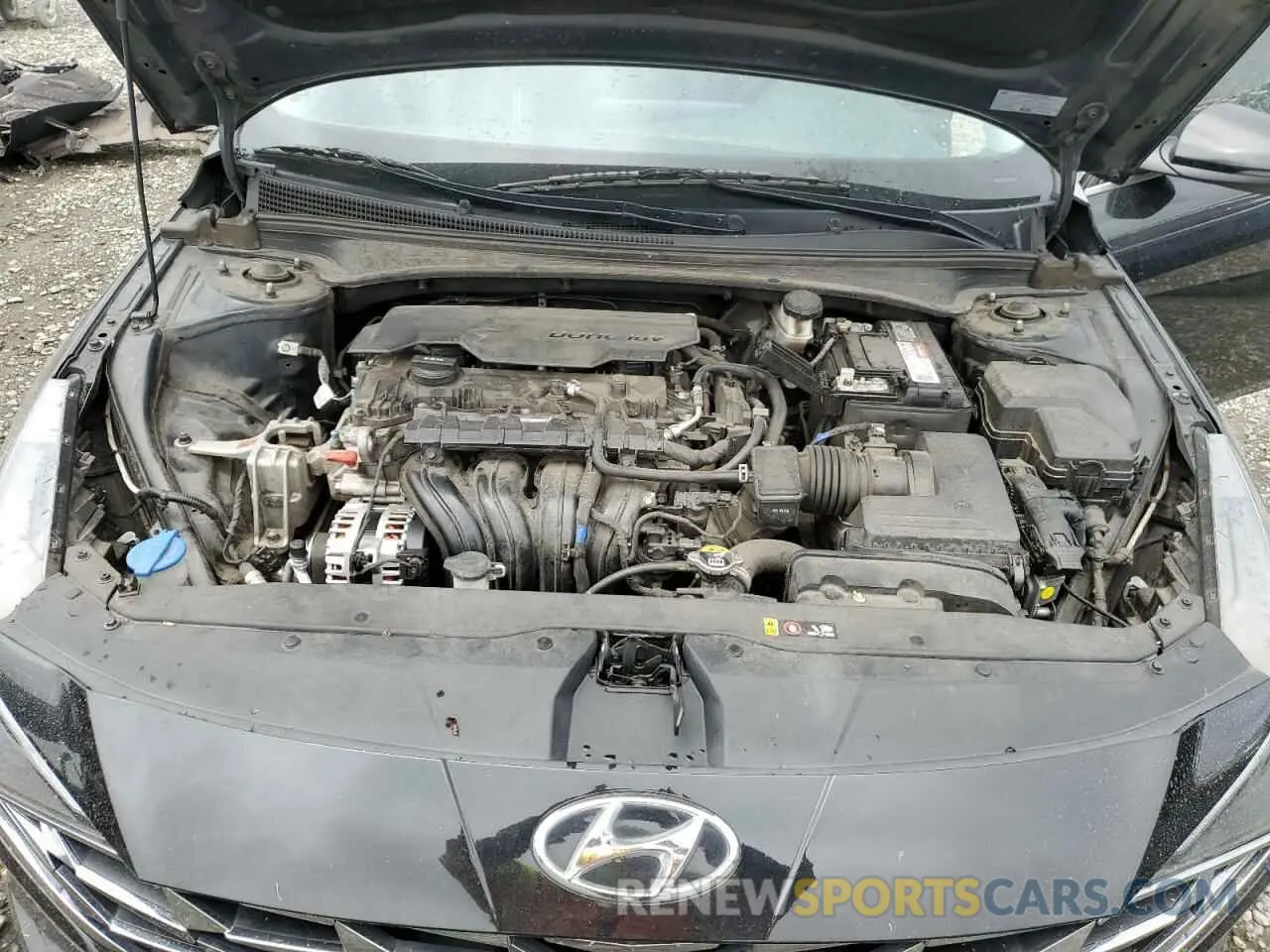 11 Photograph of a damaged car 5NPLN4AG0NH053115 HYUNDAI ELANTRA 2022