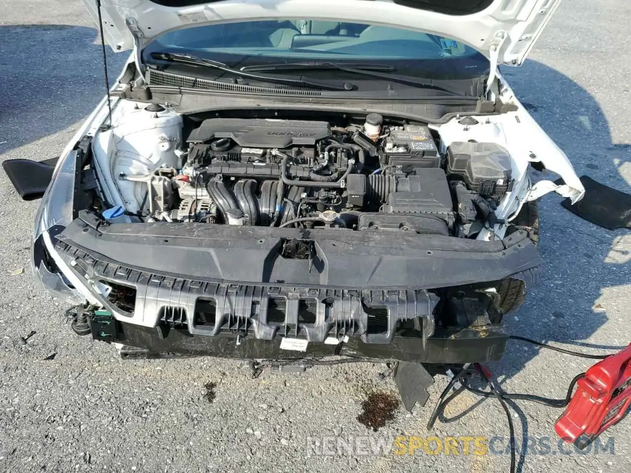 11 Photograph of a damaged car 5NPLN4AG1NH057299 HYUNDAI ELANTRA 2022