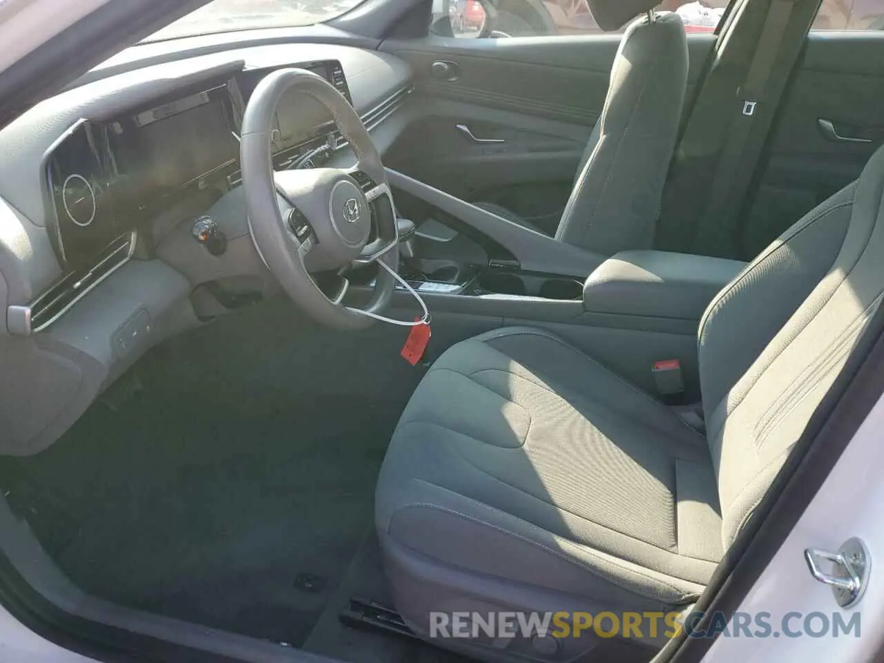 7 Photograph of a damaged car 5NPLN4AG1NH057299 HYUNDAI ELANTRA 2022