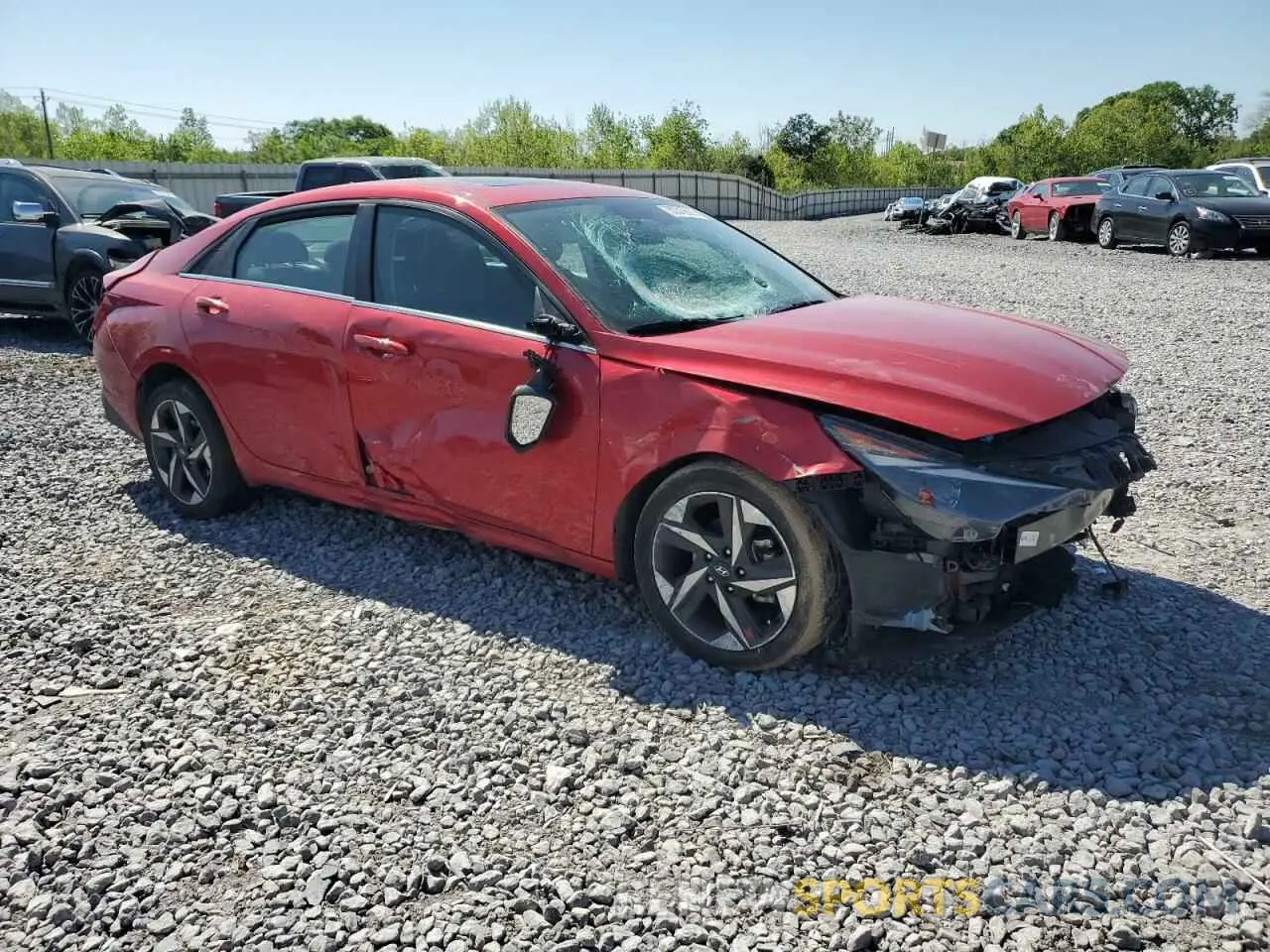 4 Photograph of a damaged car 5NPLN4AG1NH058369 HYUNDAI ELANTRA 2022