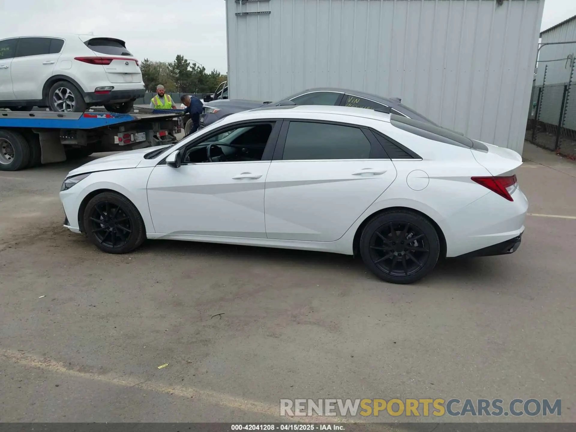 14 Photograph of a damaged car 5NPLN4AG3NH074525 HYUNDAI ELANTRA 2022