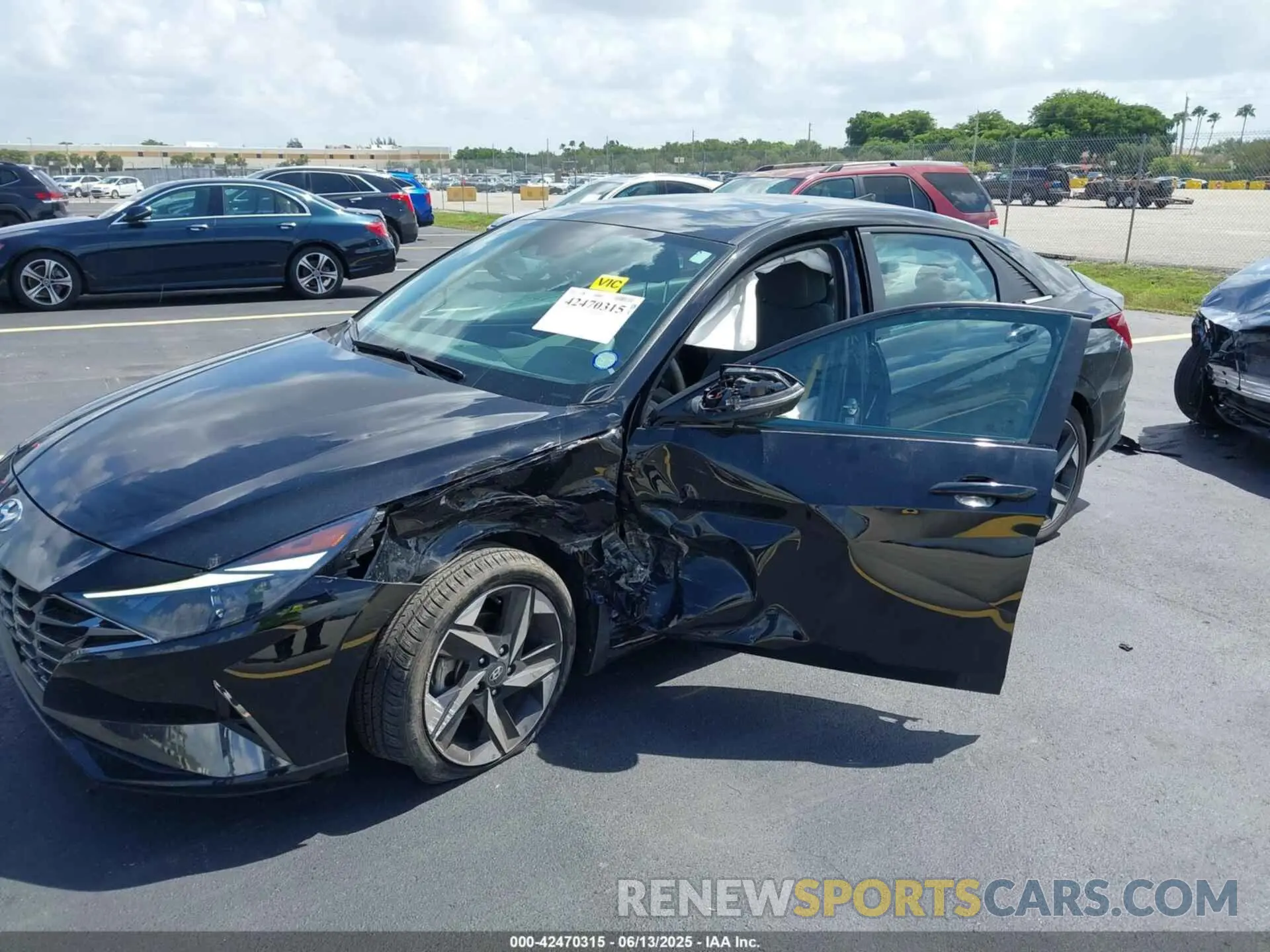 6 Photograph of a damaged car 5NPLN4AG5NH073313 HYUNDAI ELANTRA 2022