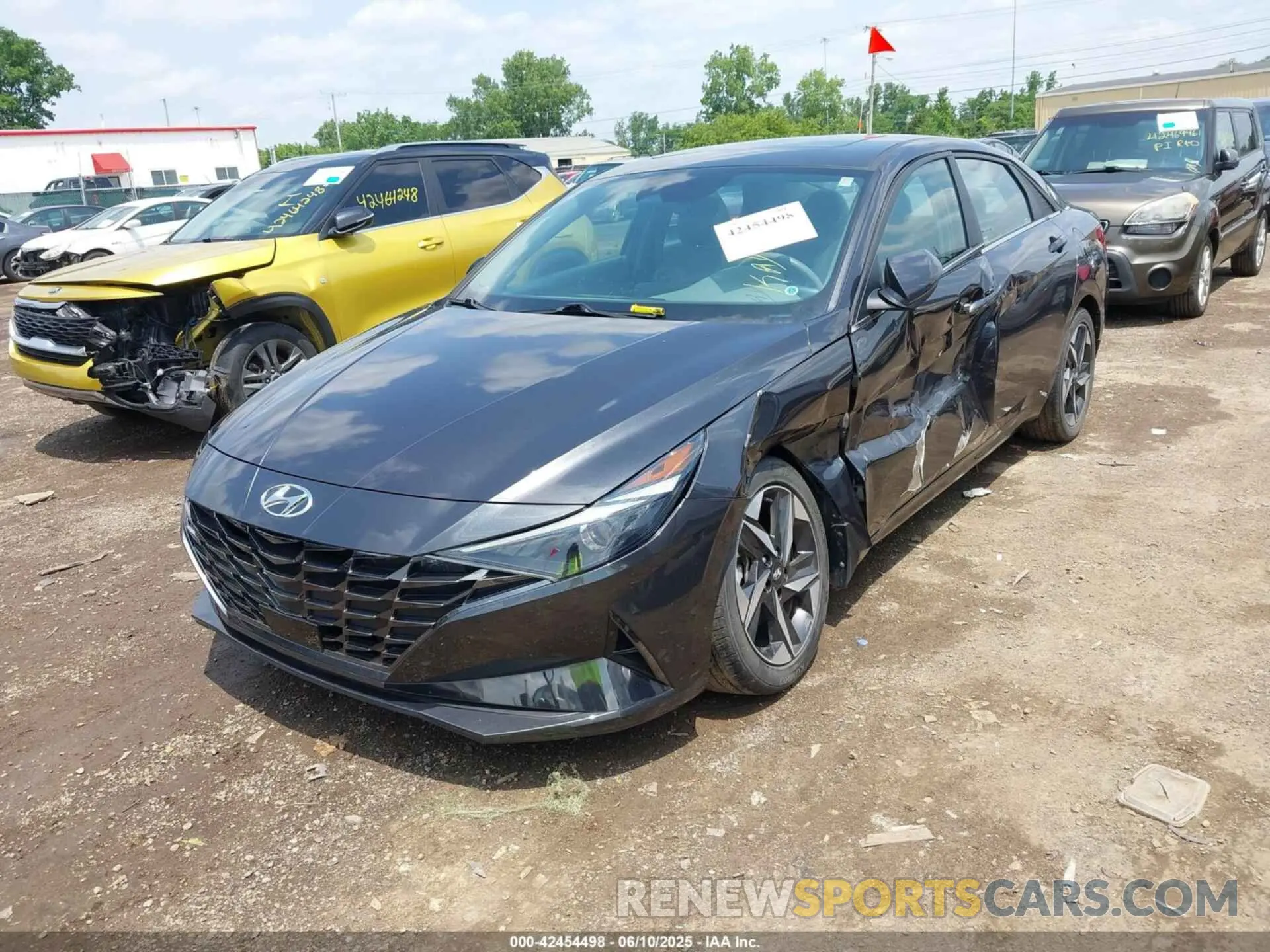 12 Photograph of a damaged car 5NPLN4AG7NH074978 HYUNDAI ELANTRA 2022