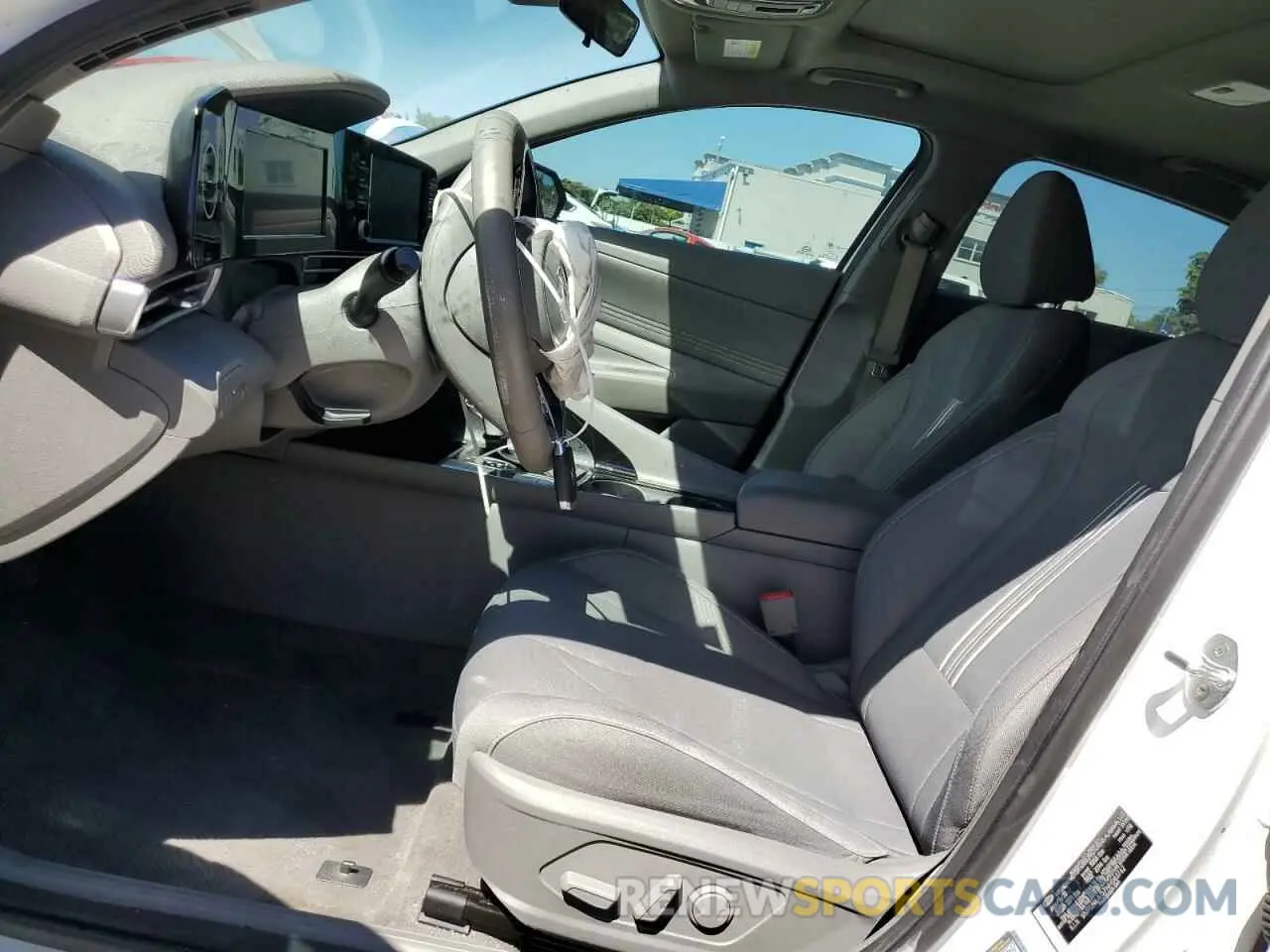 7 Photograph of a damaged car 5NPLN4AG7NH083762 HYUNDAI ELANTRA 2022