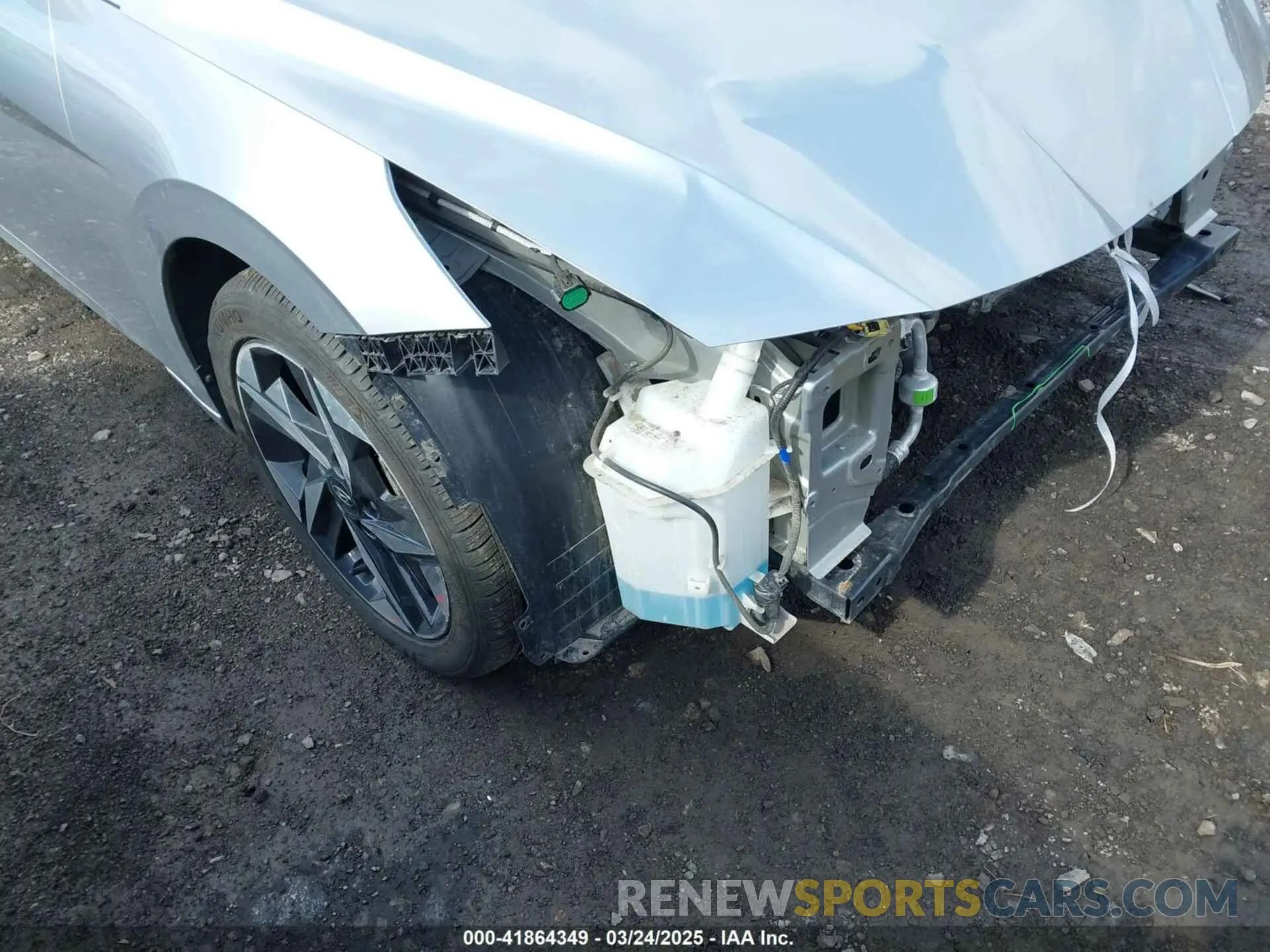 18 Photograph of a damaged car 5NPLN4AG9NH078241 HYUNDAI ELANTRA 2022