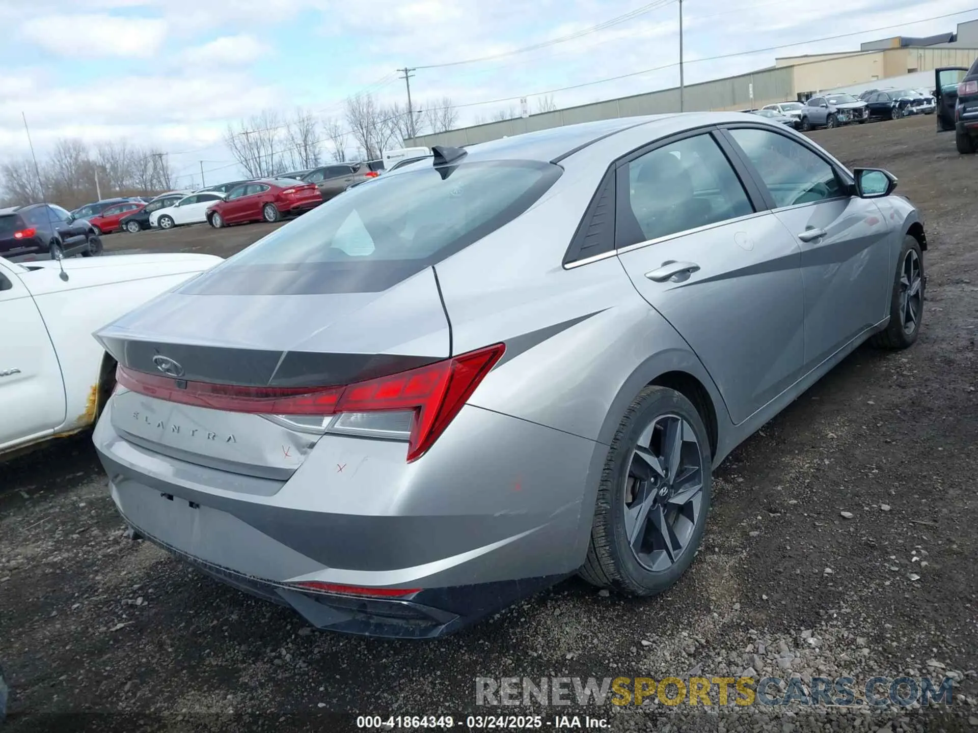 4 Photograph of a damaged car 5NPLN4AG9NH078241 HYUNDAI ELANTRA 2022