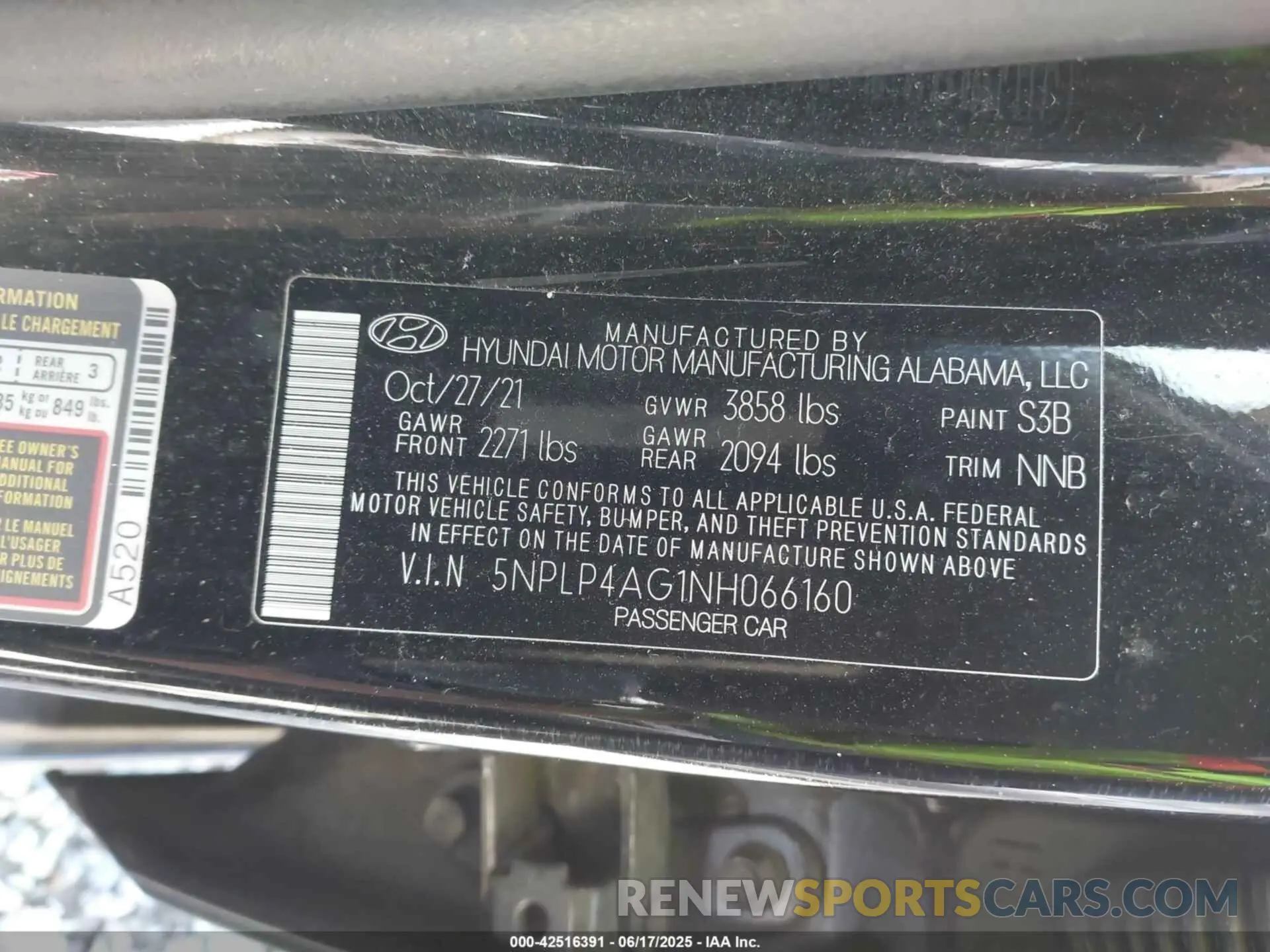 9 Photograph of a damaged car 5NPLP4AG1NH066160 HYUNDAI ELANTRA 2022