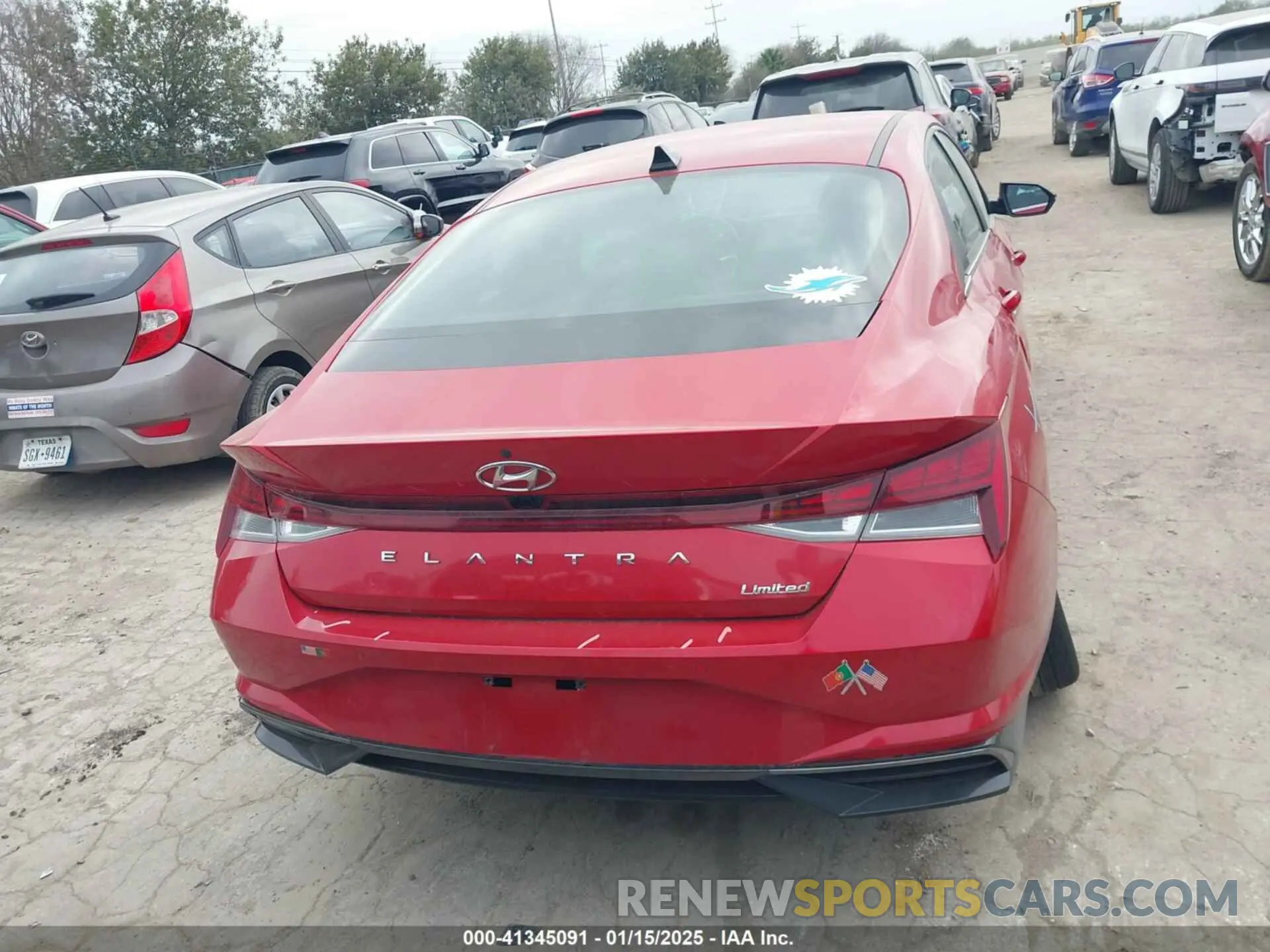 16 Photograph of a damaged car 5NPLP4AG7NH076157 HYUNDAI ELANTRA 2022